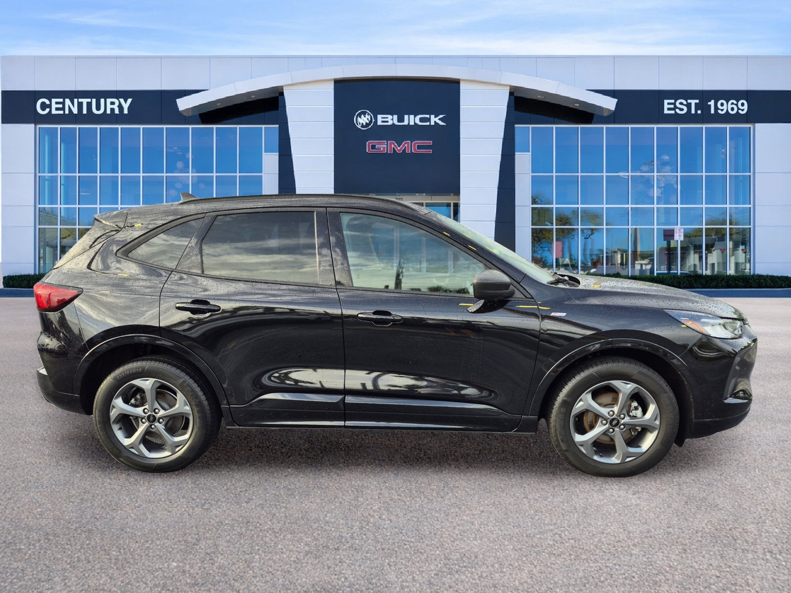 2023 Ford Escape ST-Line