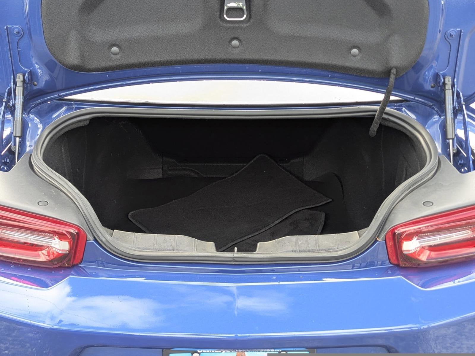 2019 Chevrolet Camaro 1LS