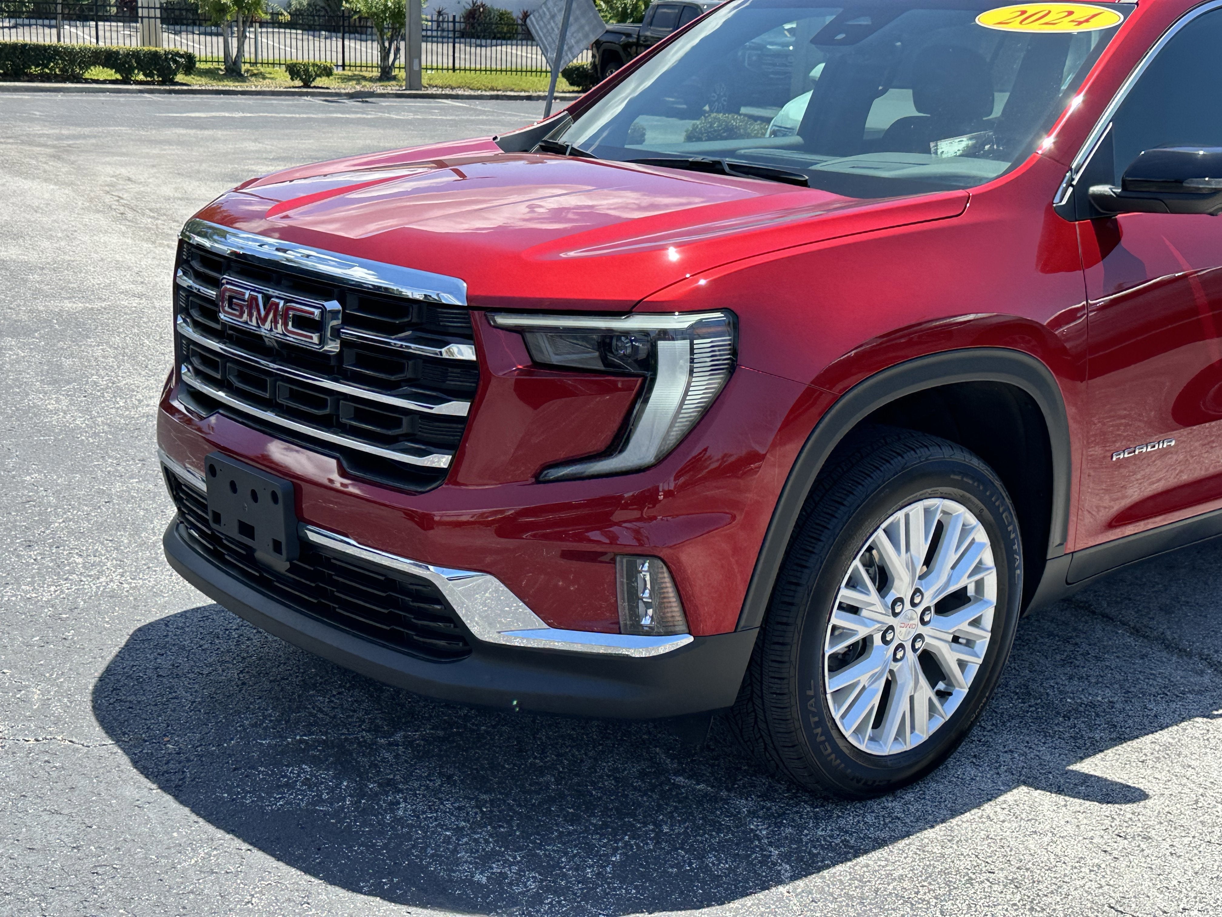 2024 GMC Acadia Elevation