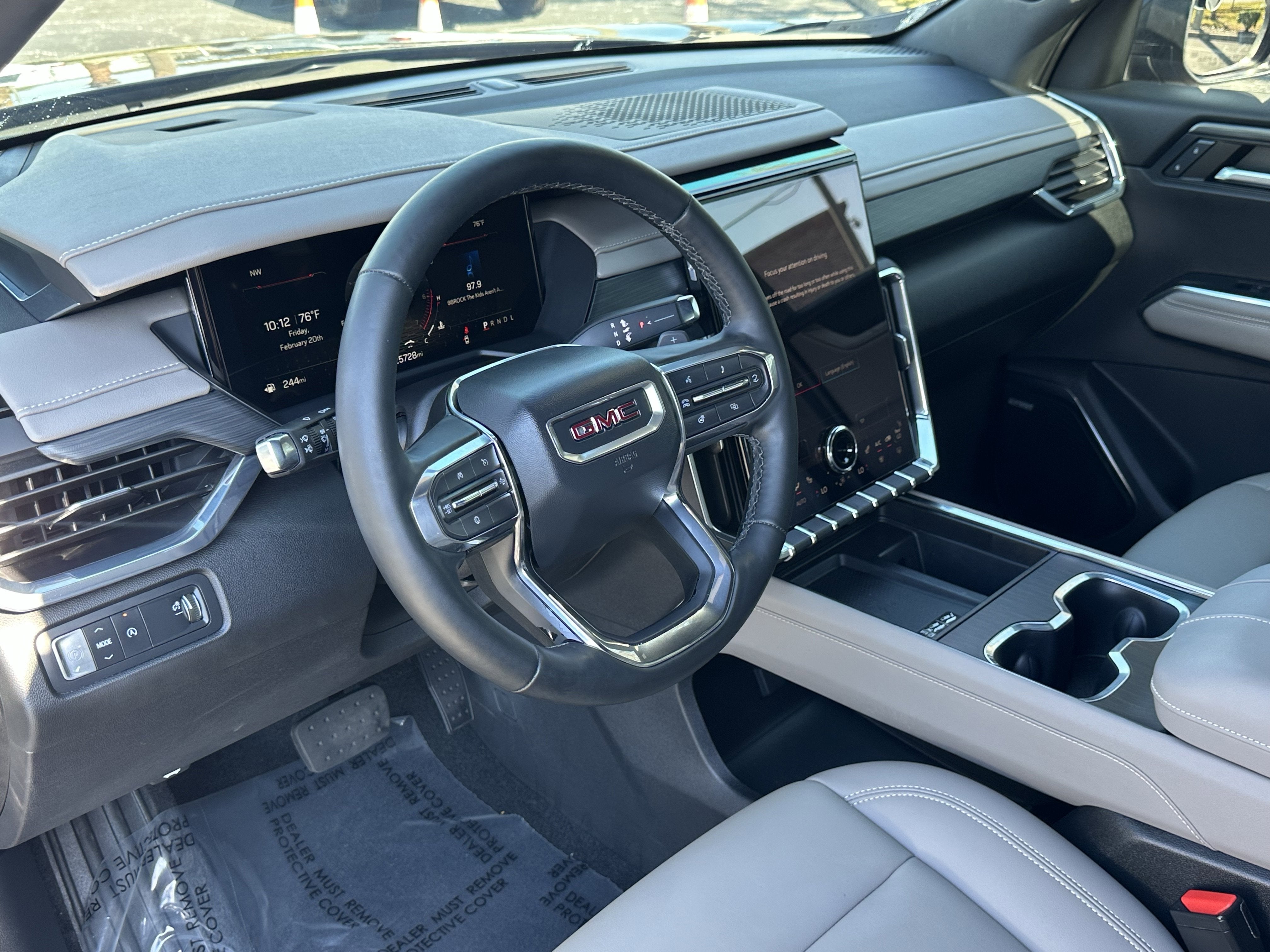 2024 GMC Acadia Elevation