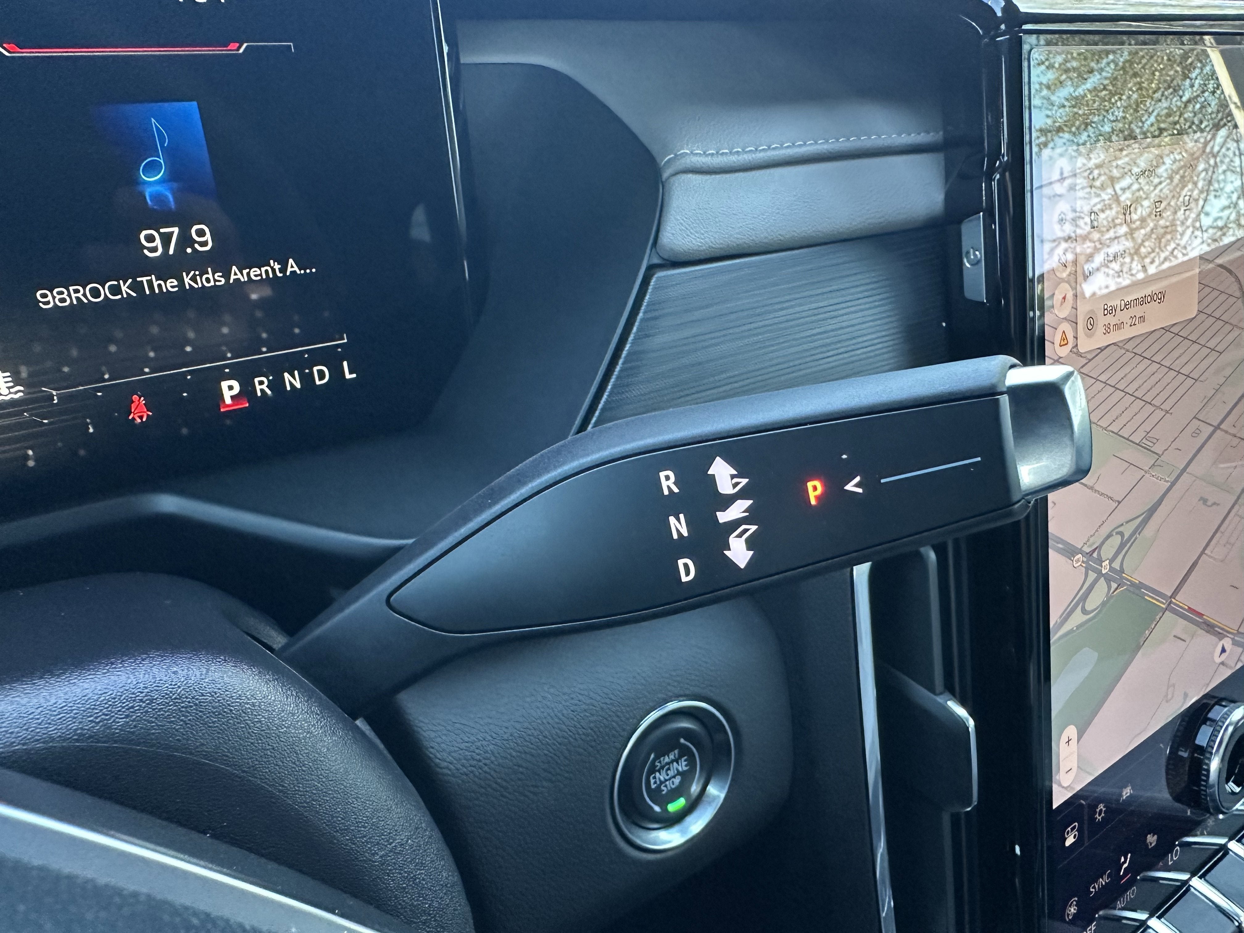 2024 GMC Acadia Elevation