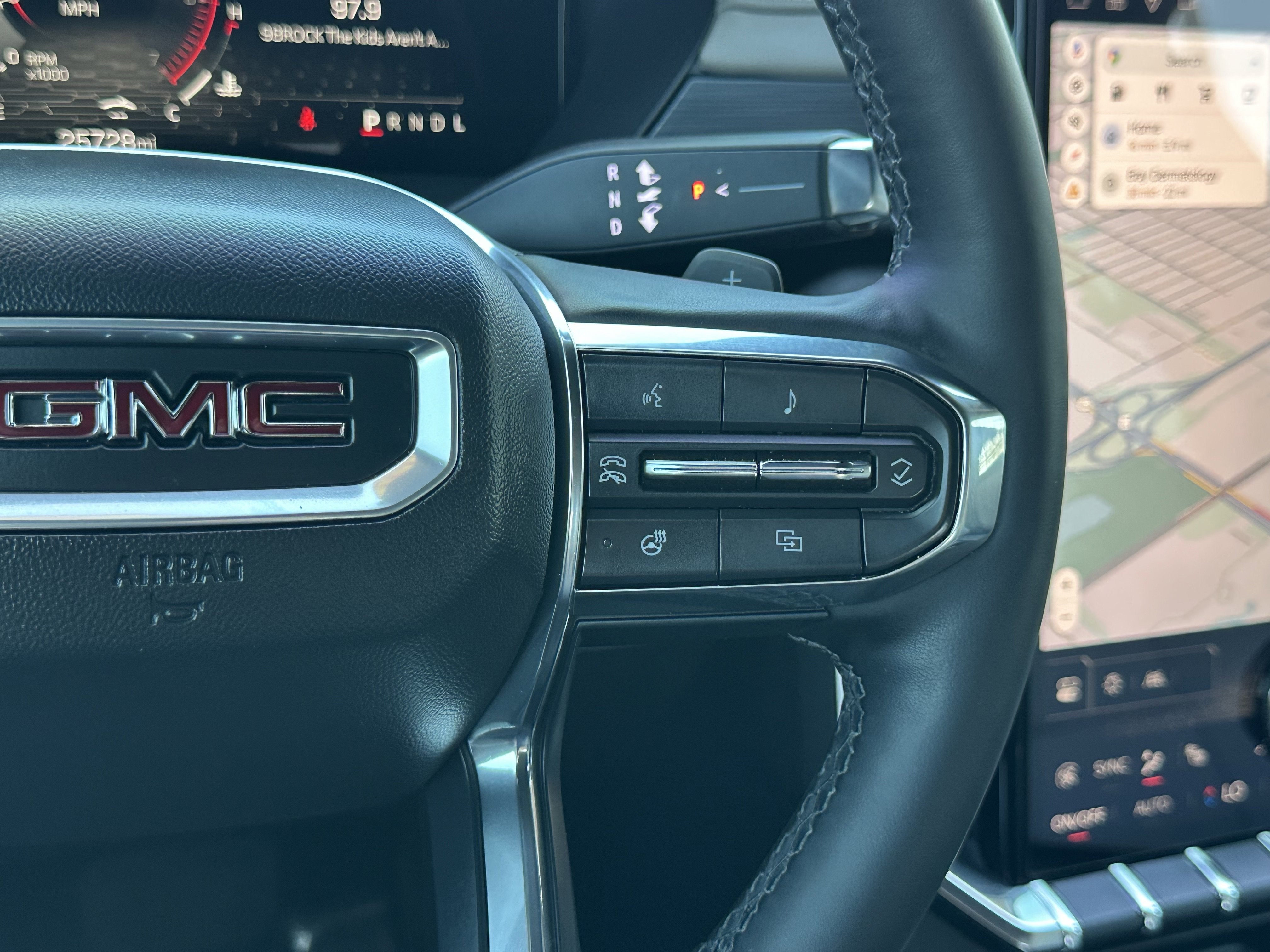 2024 GMC Acadia Elevation