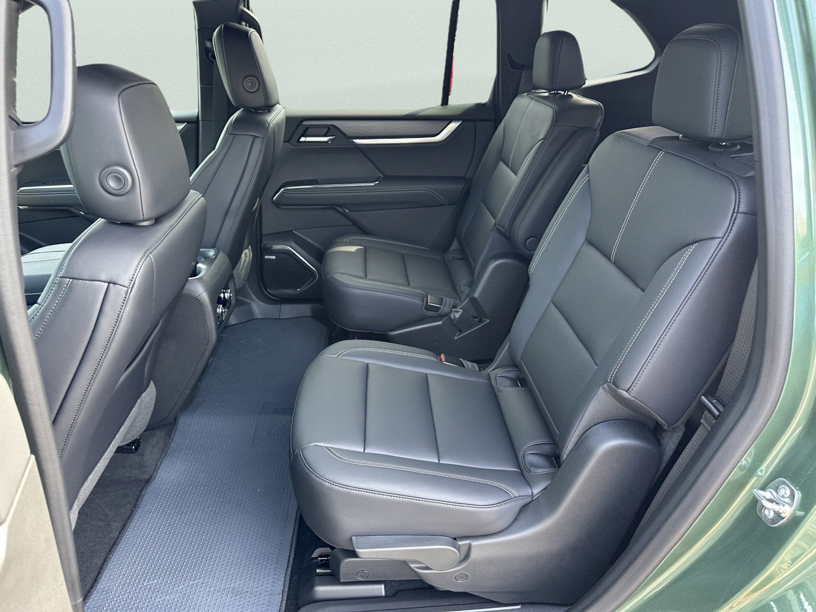 2027 GMC Acadia Elevation - Photo 17