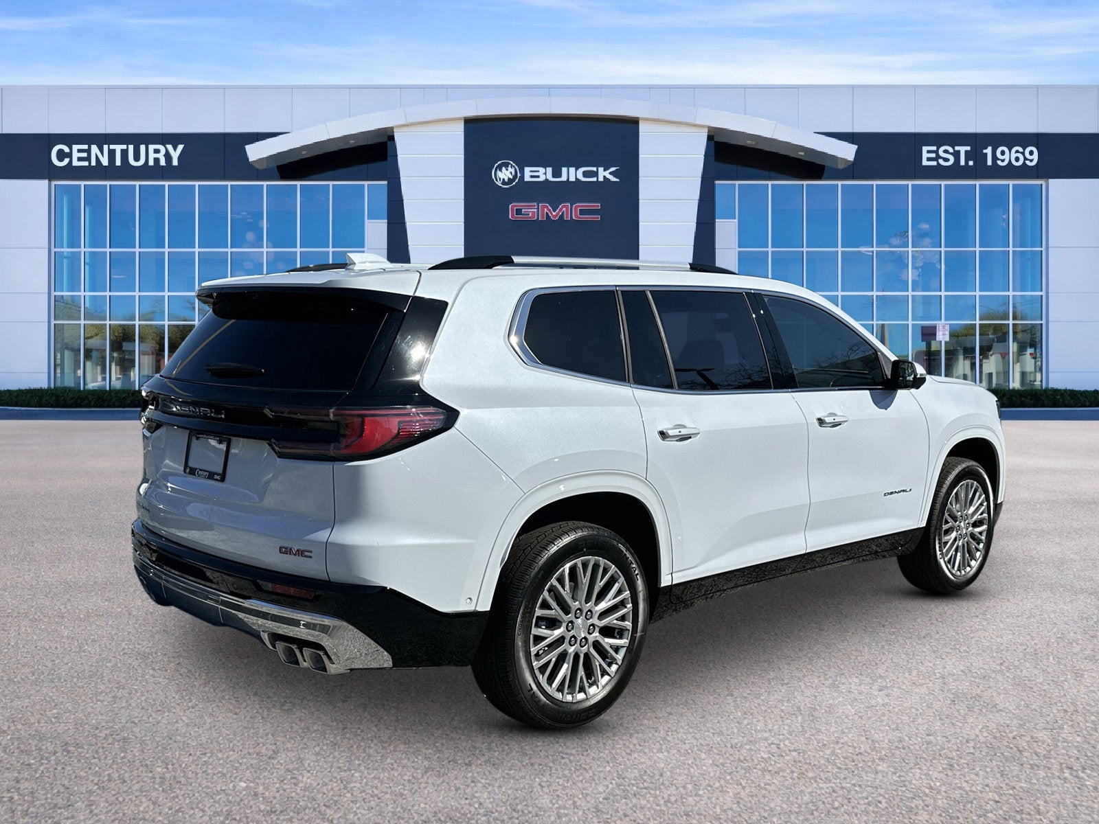 2026 GMC Acadia Denali