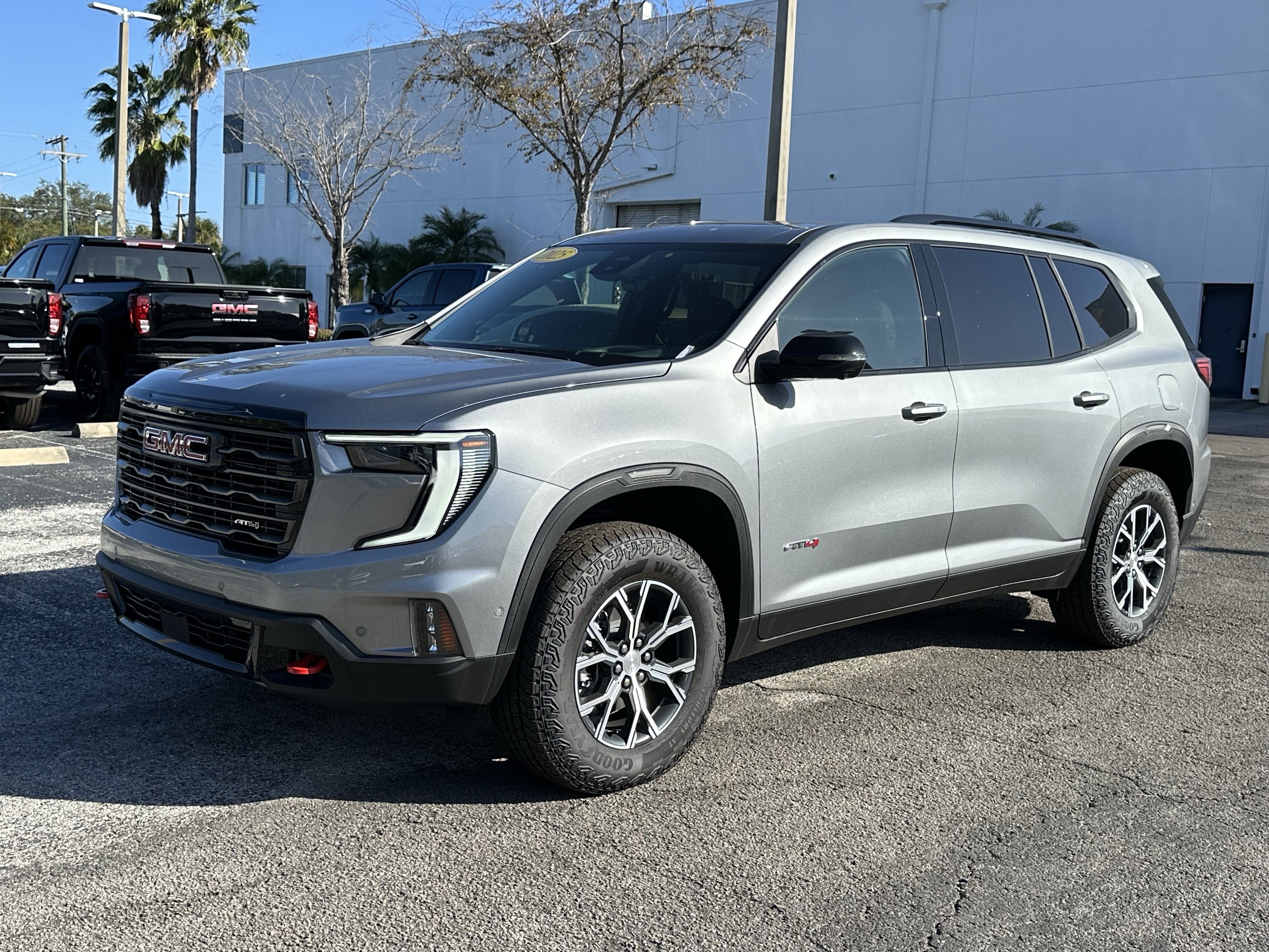 2025 GMC Acadia AT4