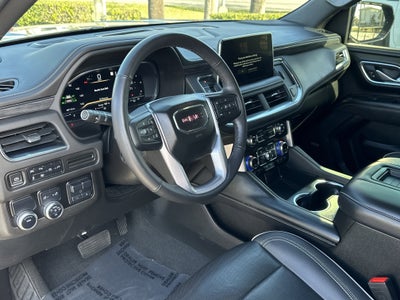 2022 GMC Yukon SLT