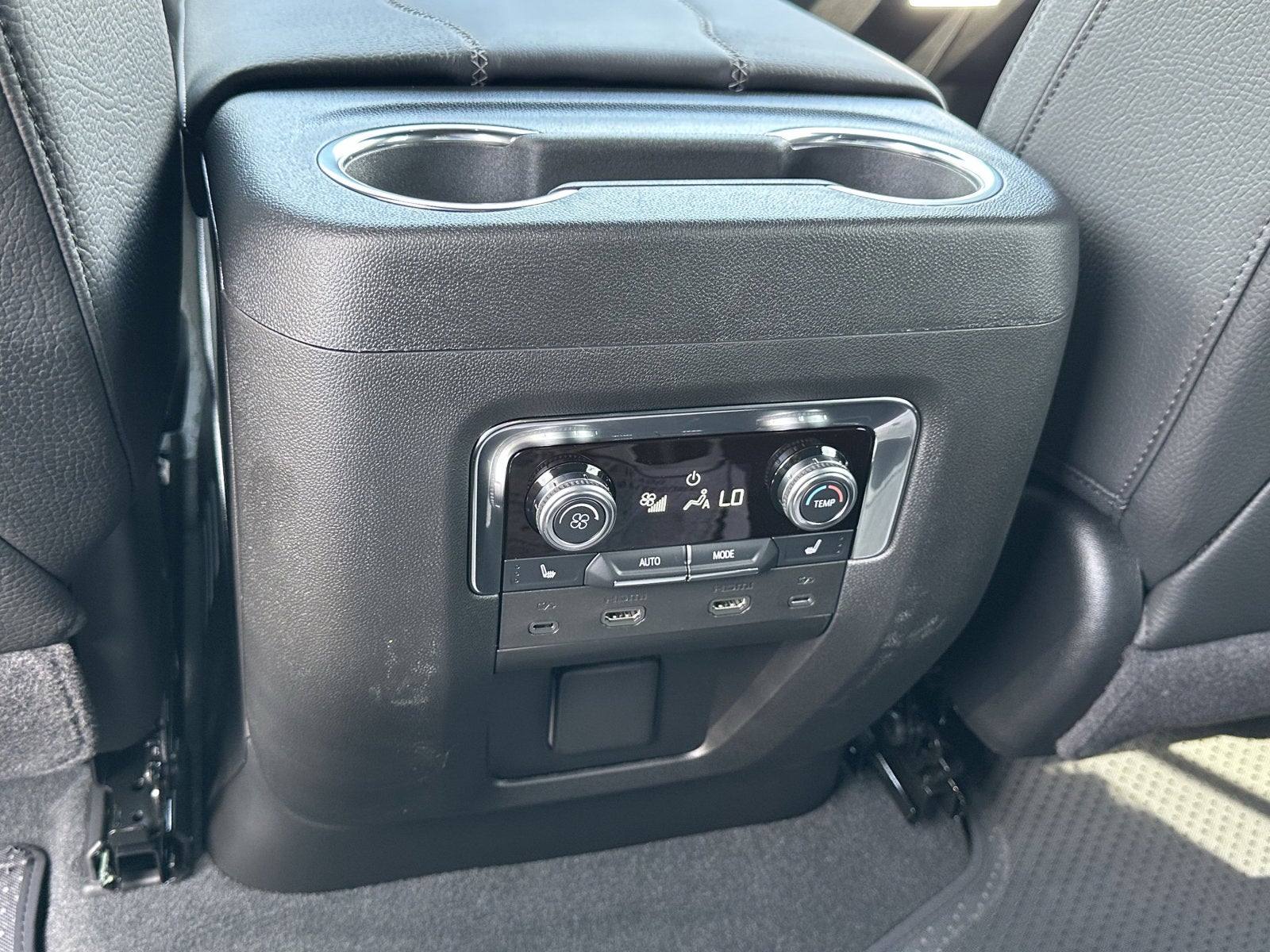 2027 GMC Yukon Denali