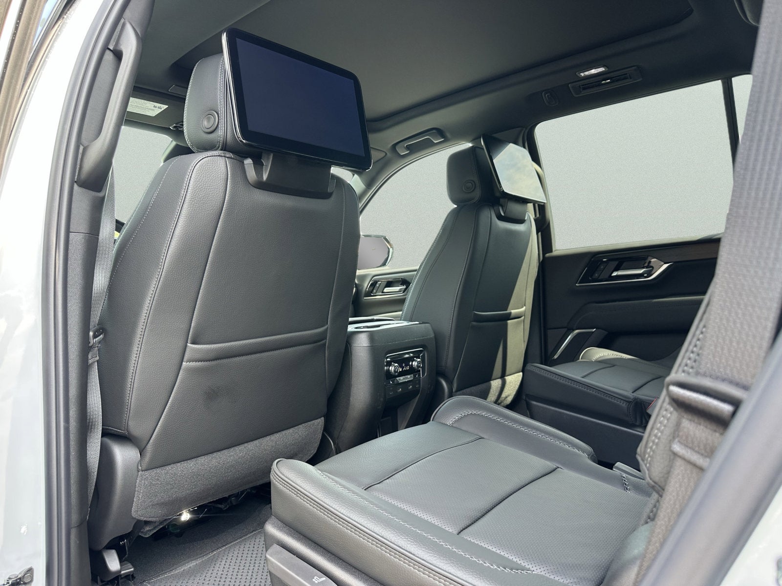 2027 GMC Yukon Denali