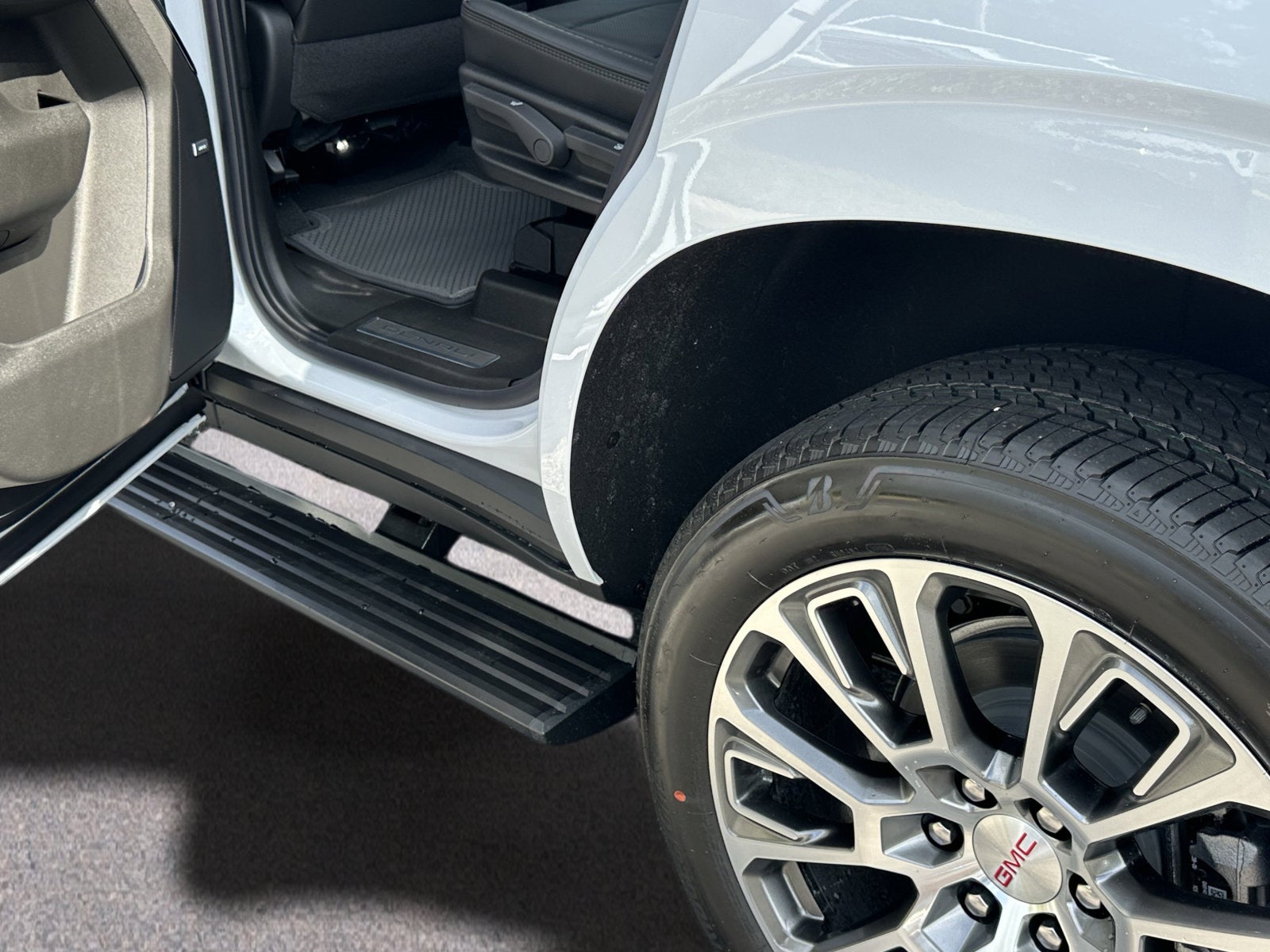 2027 GMC Yukon Denali