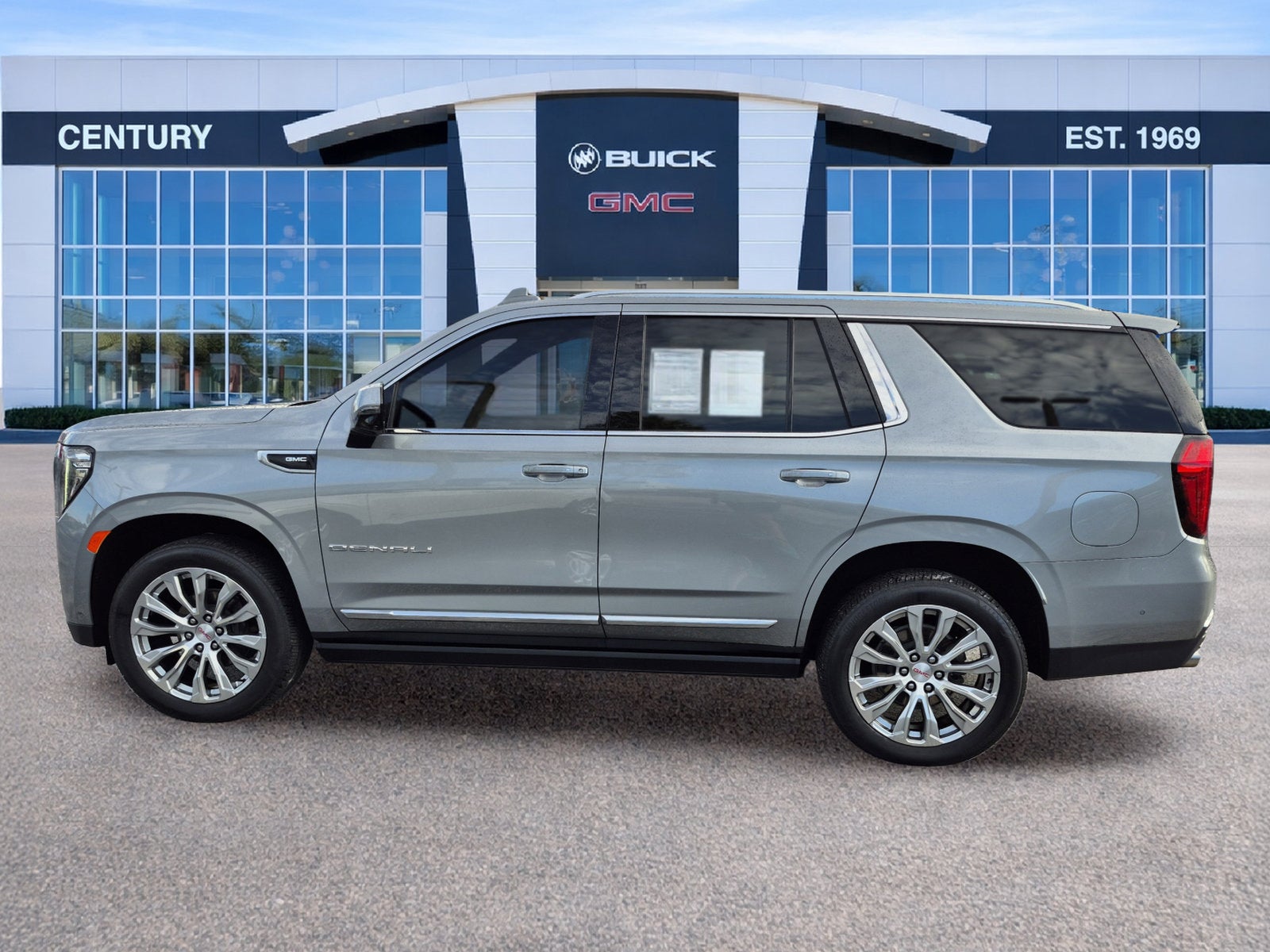 2024 GMC Yukon Denali