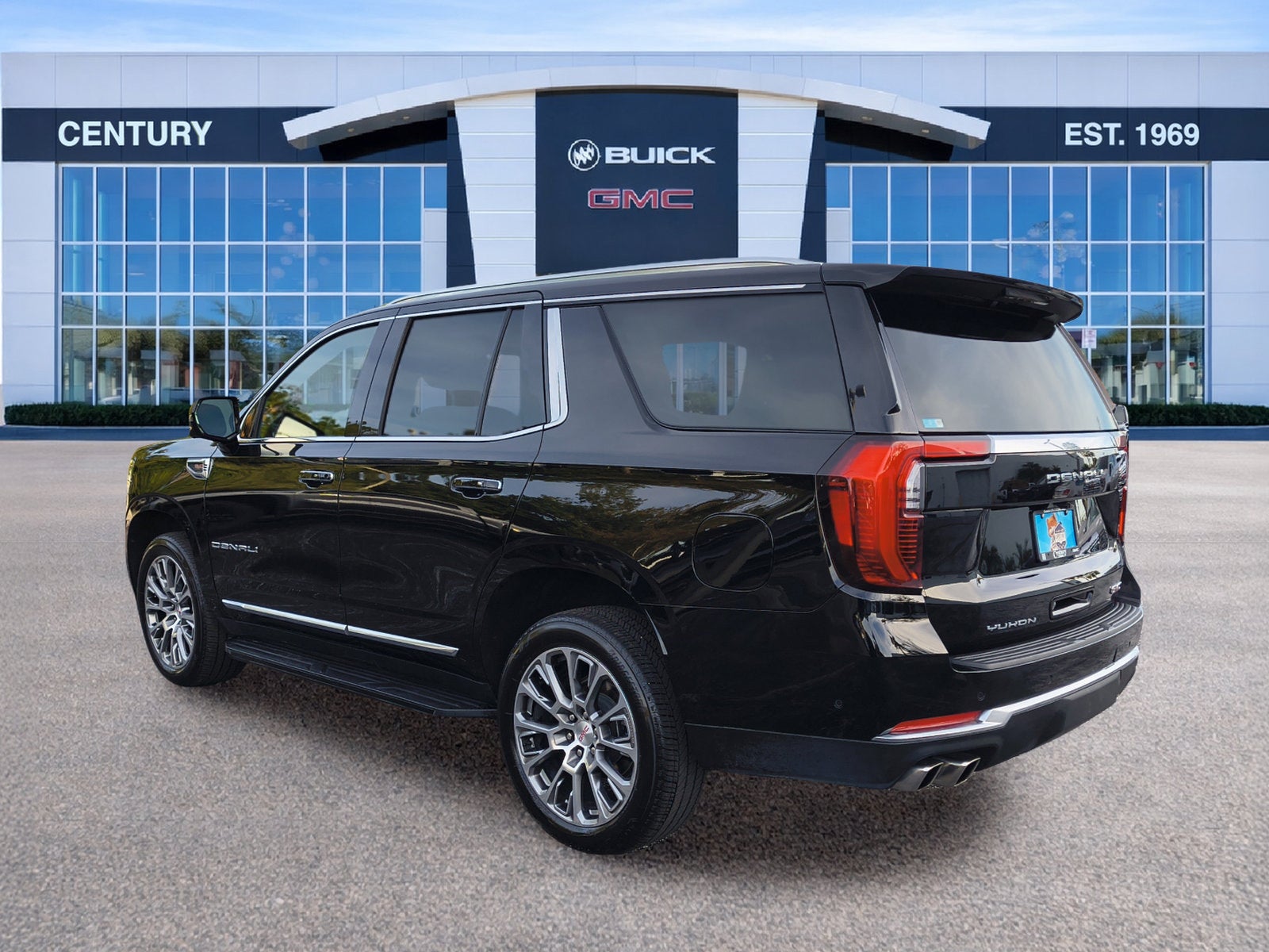 2025 GMC Yukon Denali