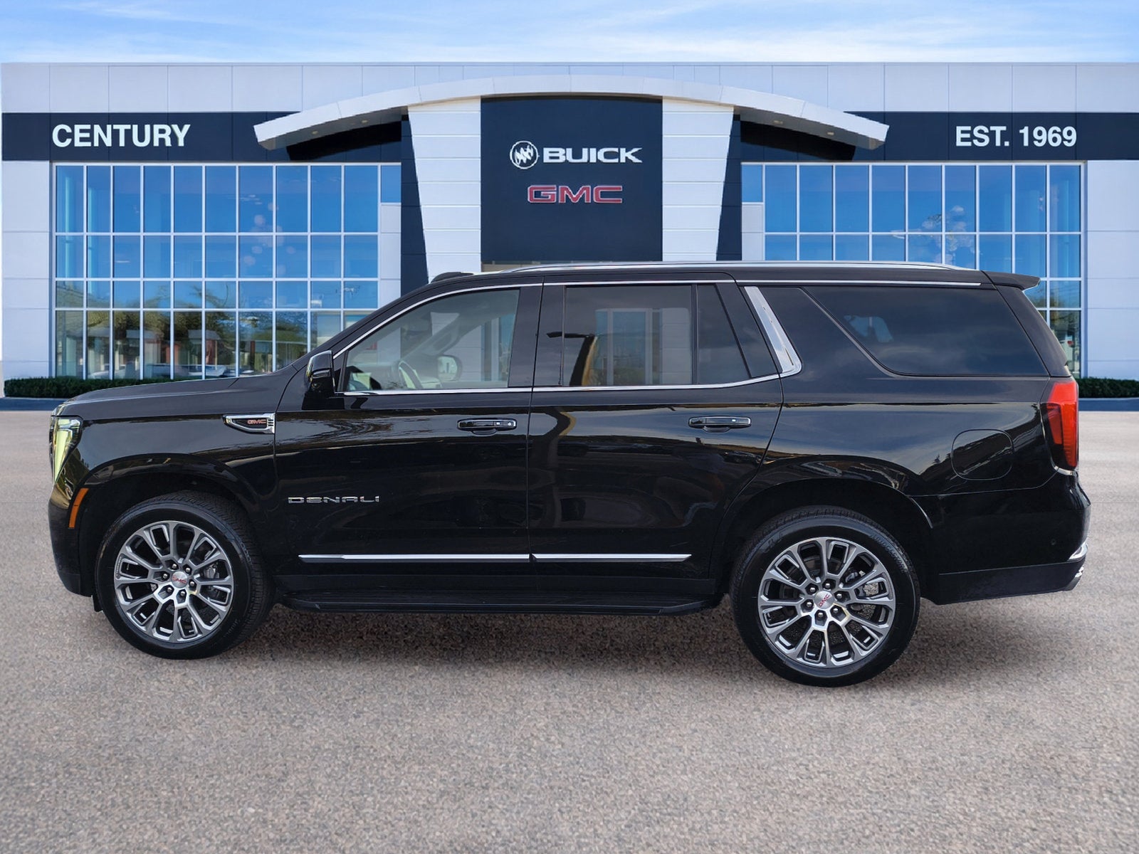 2025 GMC Yukon Denali