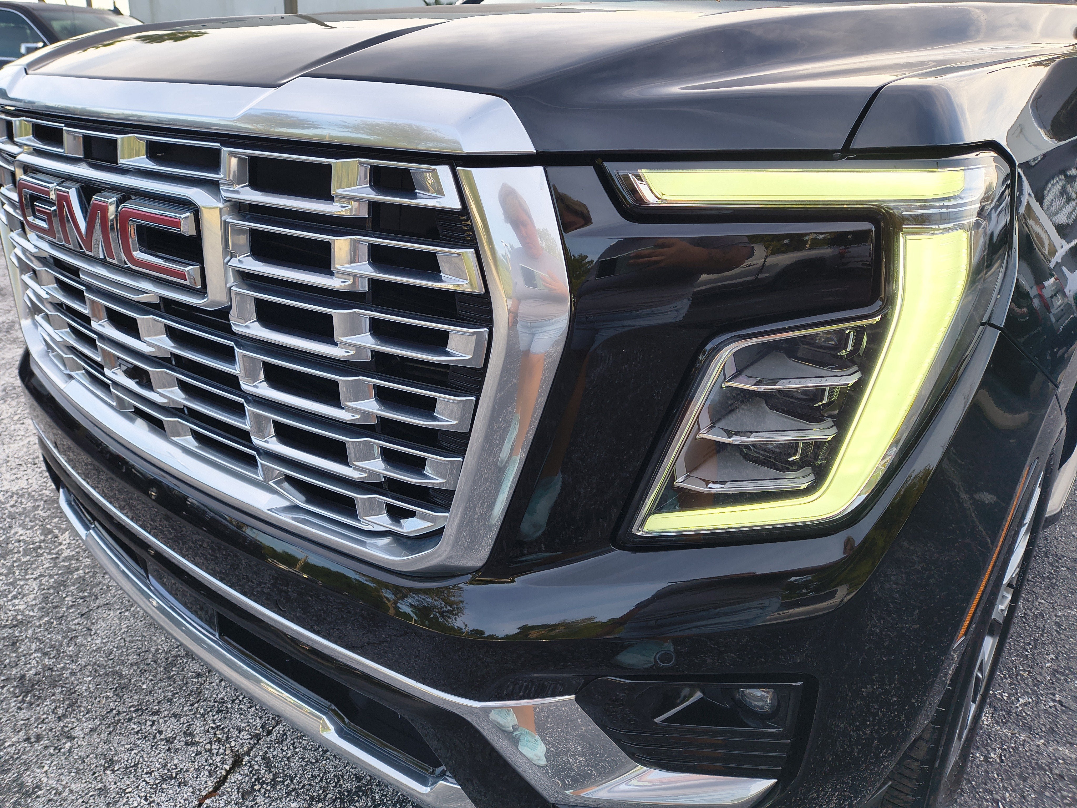 2025 GMC Yukon Denali