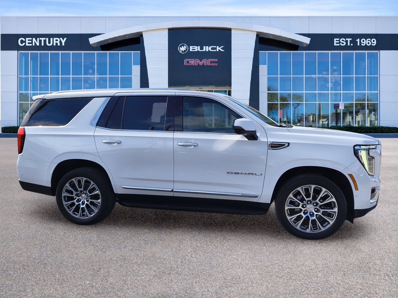 2025 GMC Yukon Denali