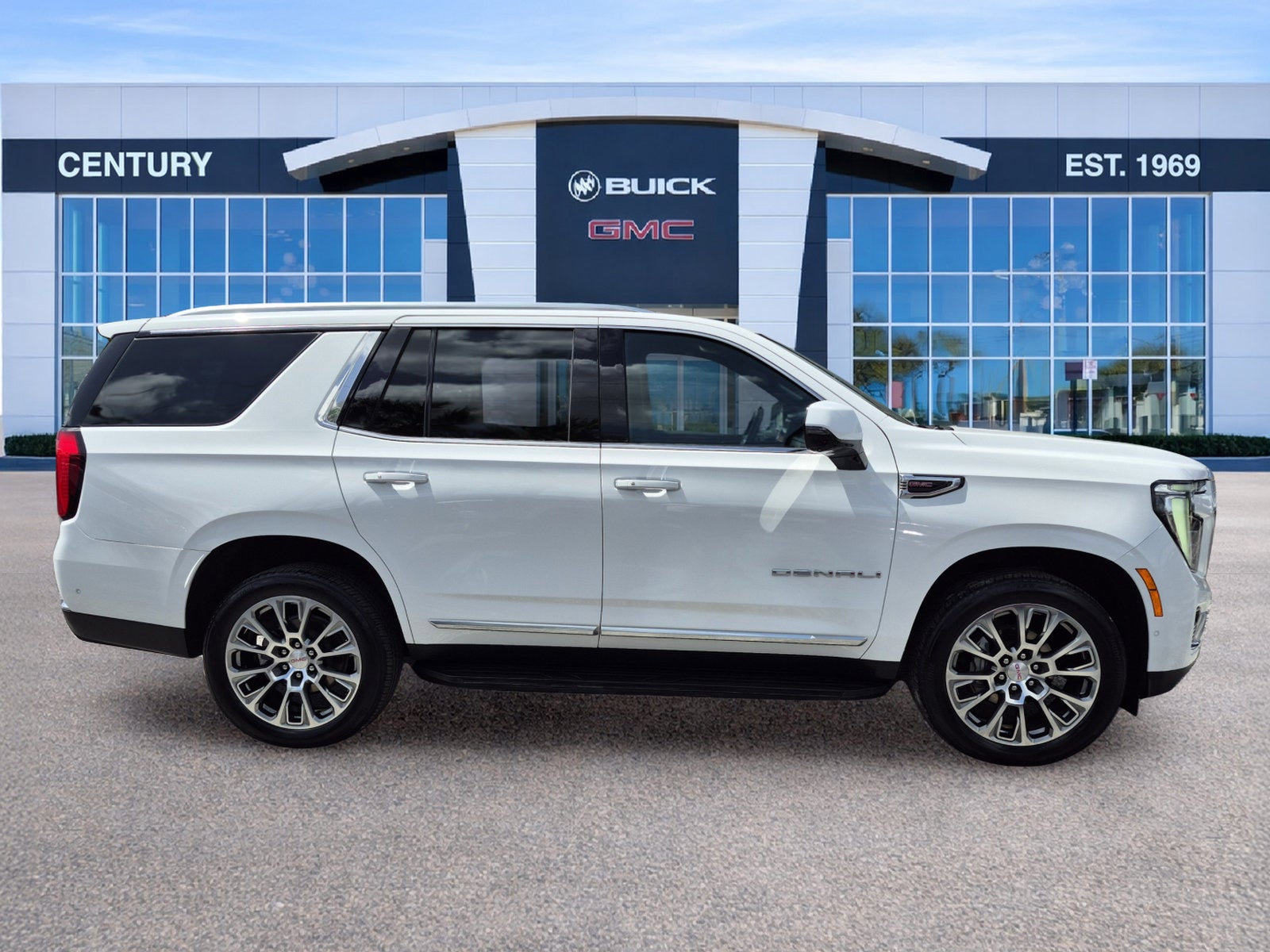 2025 GMC Yukon Denali