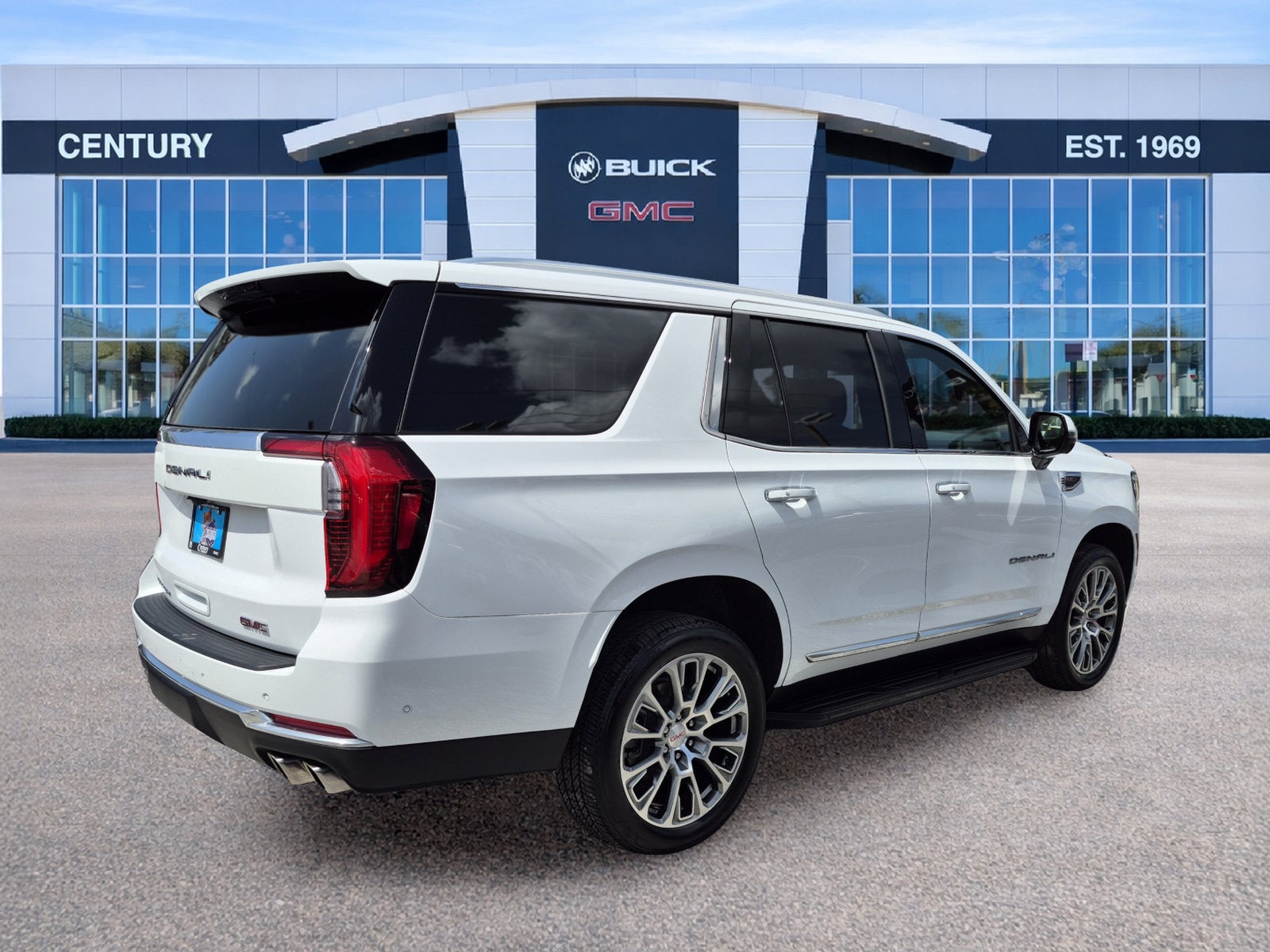 2025 GMC Yukon Denali