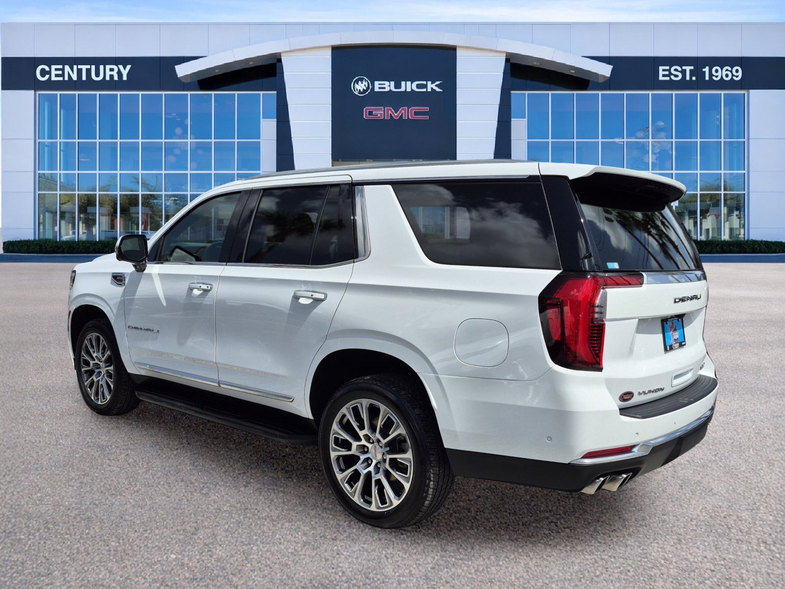 2025 GMC Yukon Denali