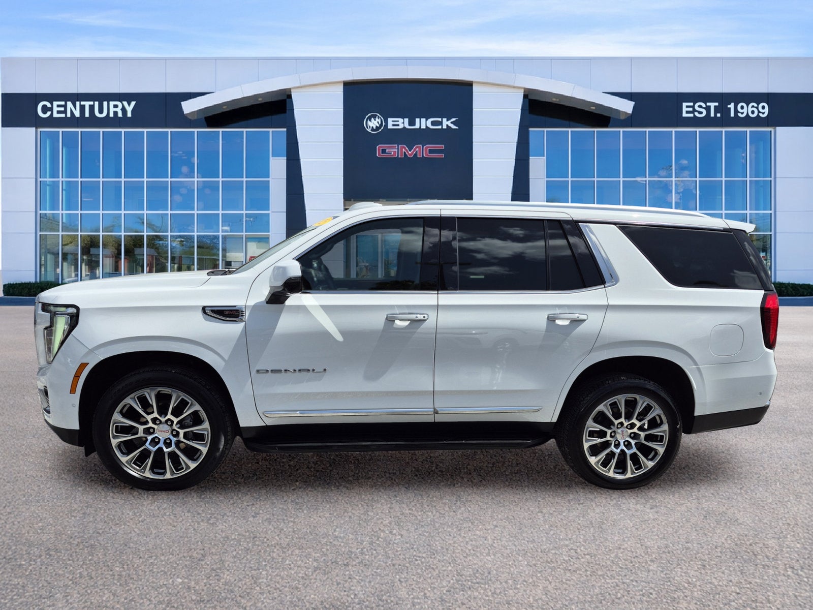 2025 GMC Yukon Denali