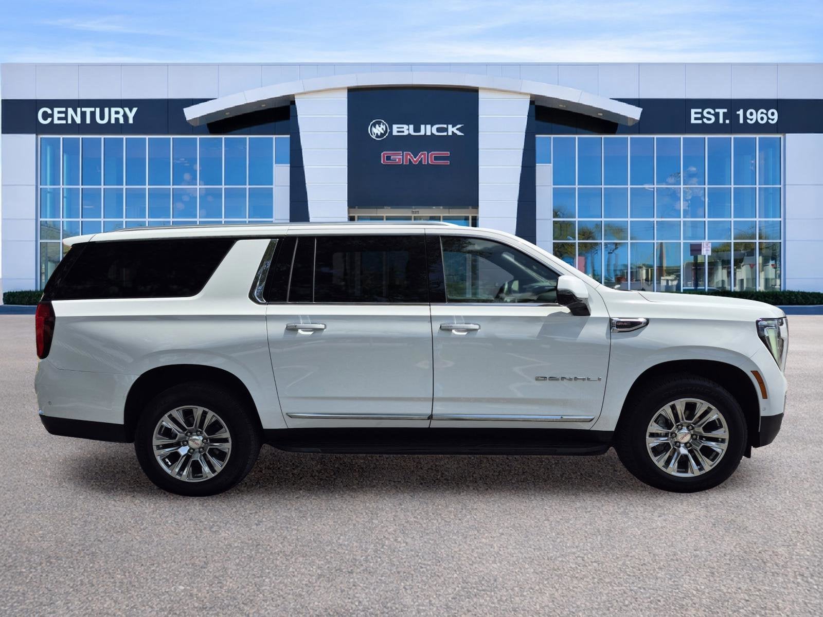 2025 GMC Yukon XL Denali