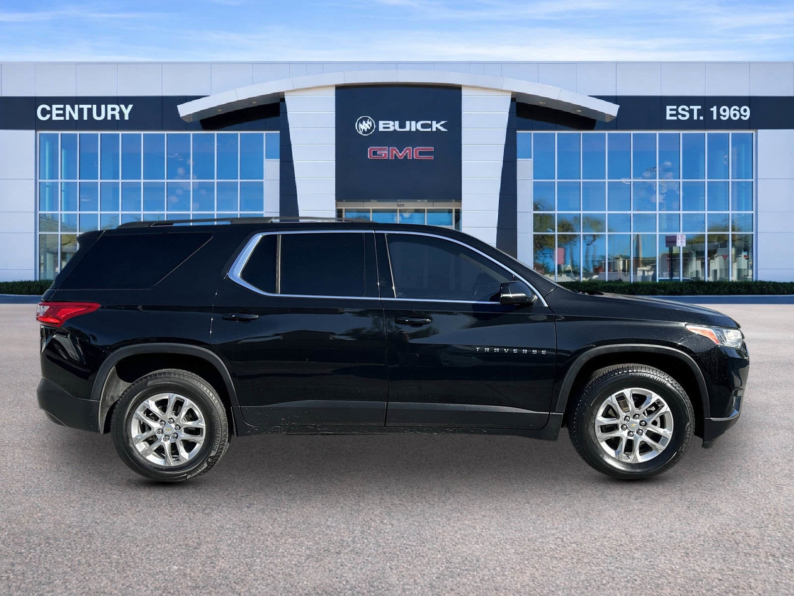 2020 Chevrolet Traverse LT Leather