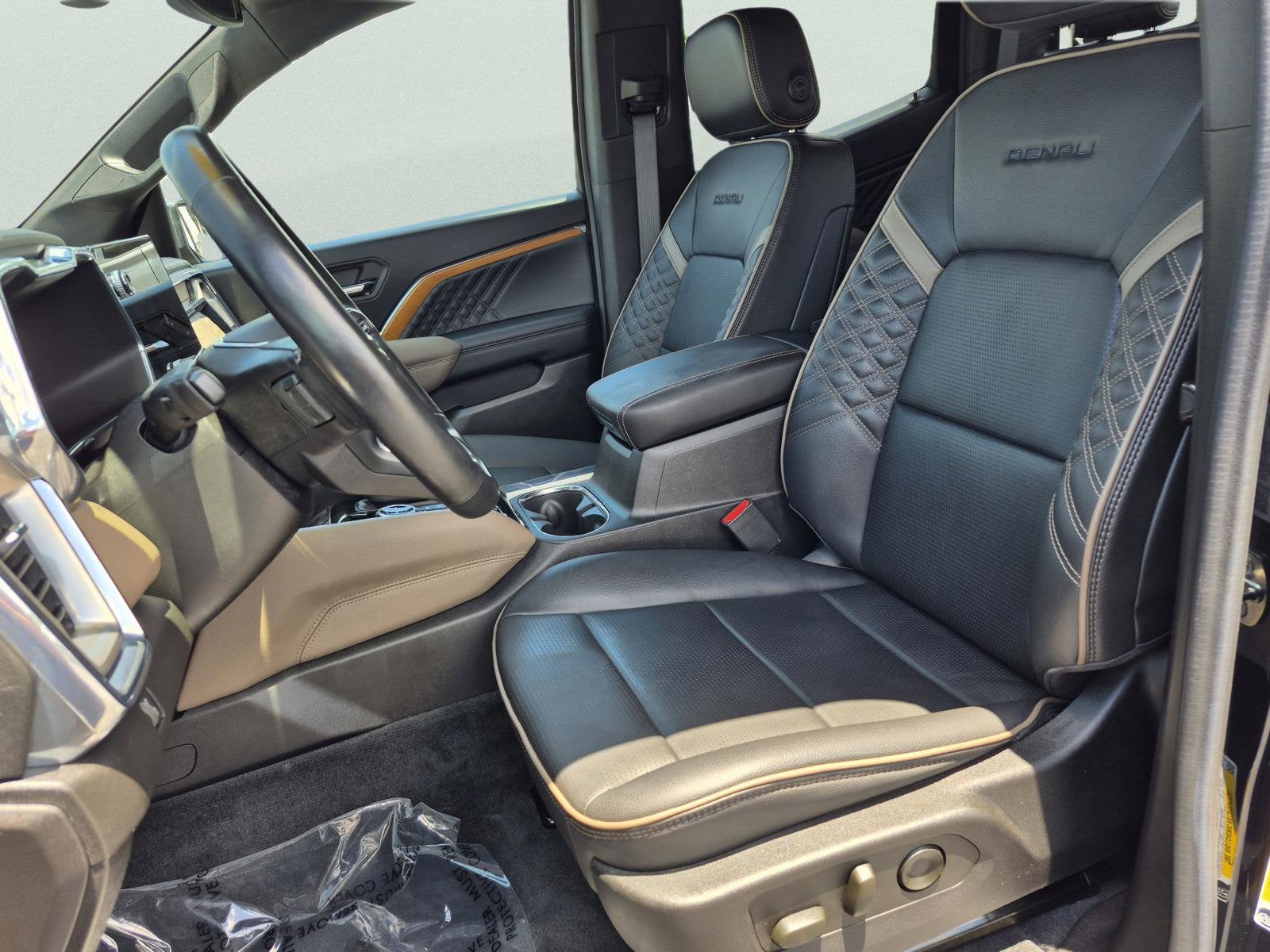 2023 GMC Canyon Denali