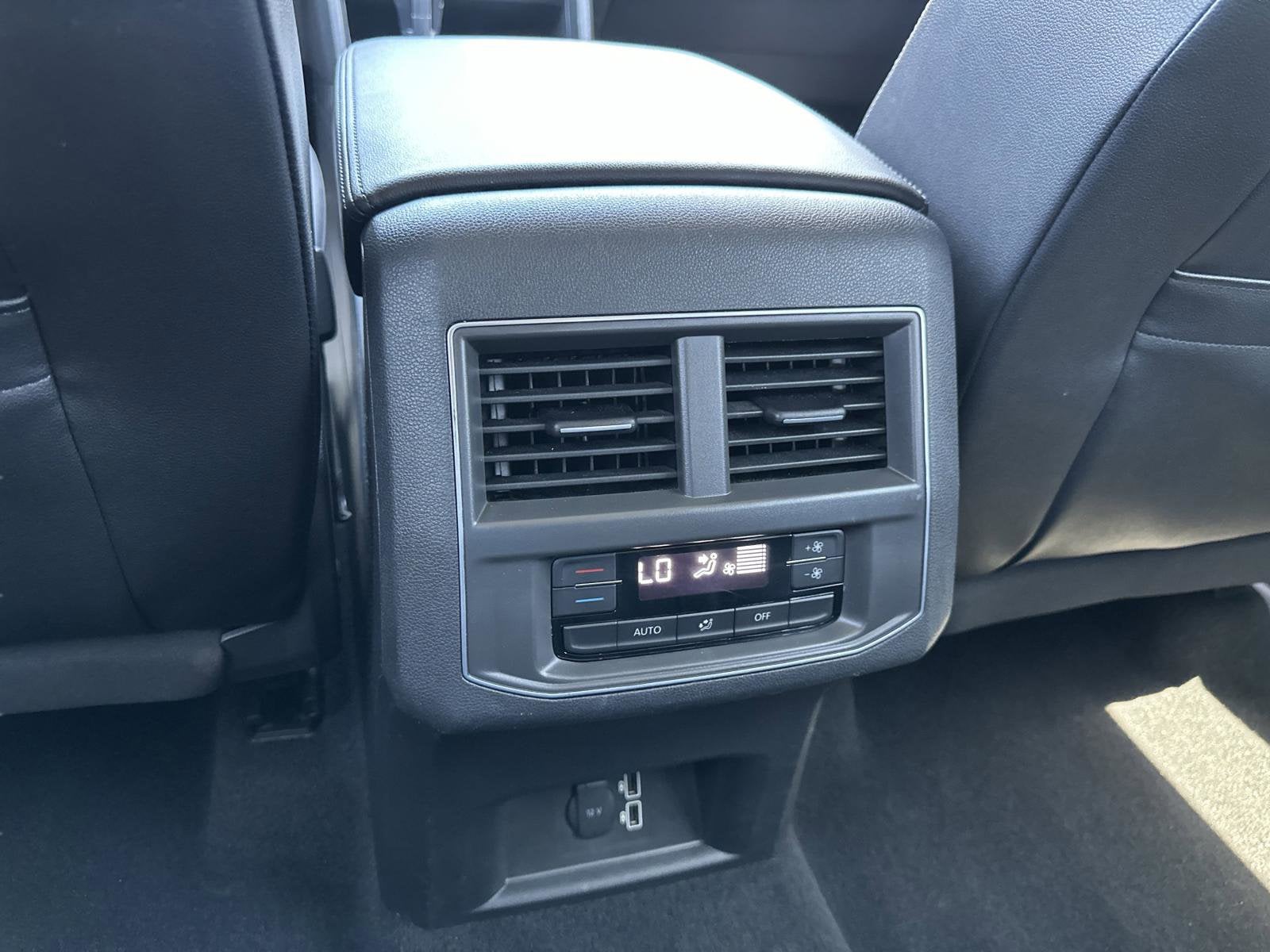2019 Volkswagen Atlas 3.6L V6 SE w/Technology R-Line