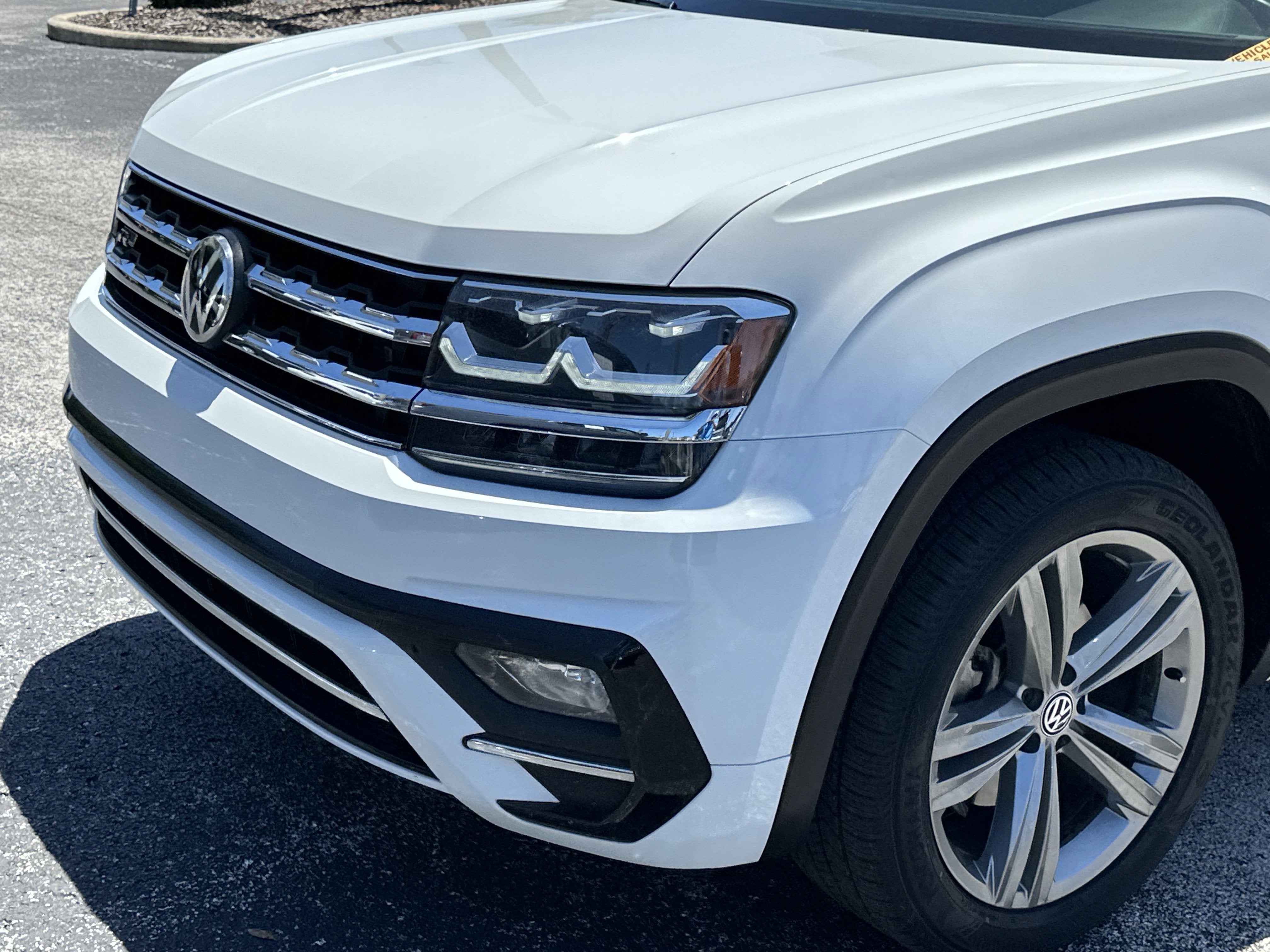 2019 Volkswagen Atlas 3.6L V6 SE w/Technology R-Line