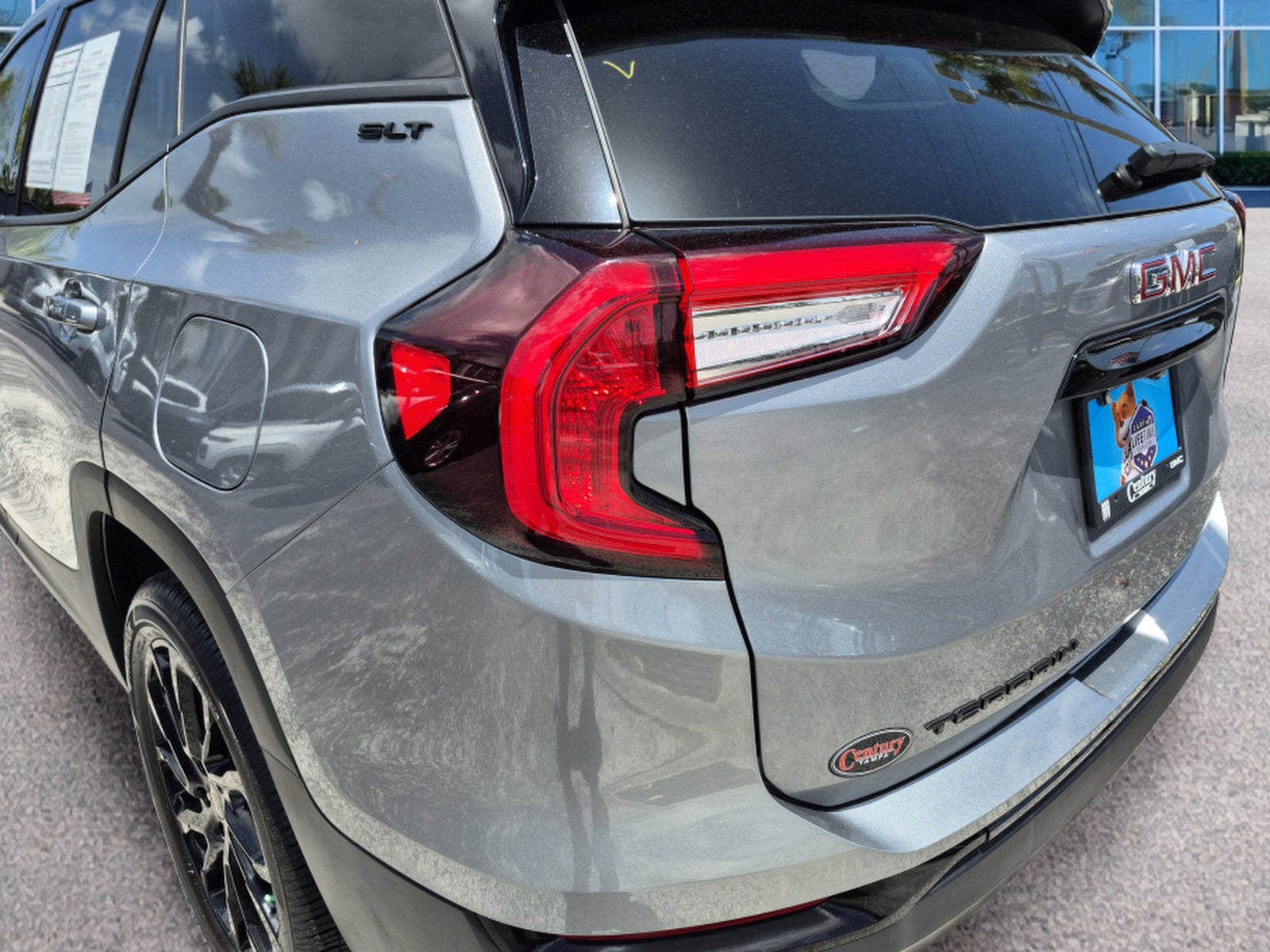 2023 GMC Terrain SLT