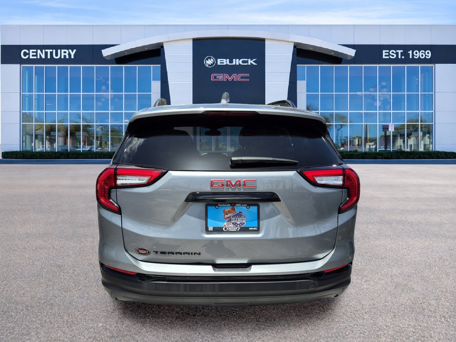 2023 GMC Terrain SLT