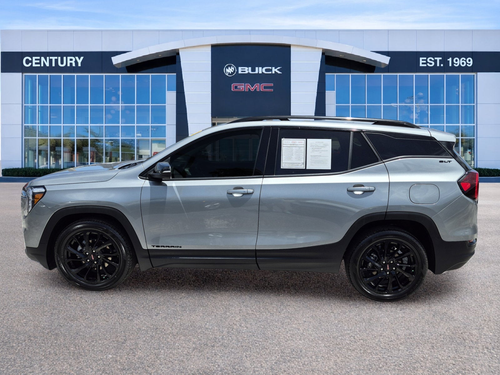 2023 GMC Terrain SLT