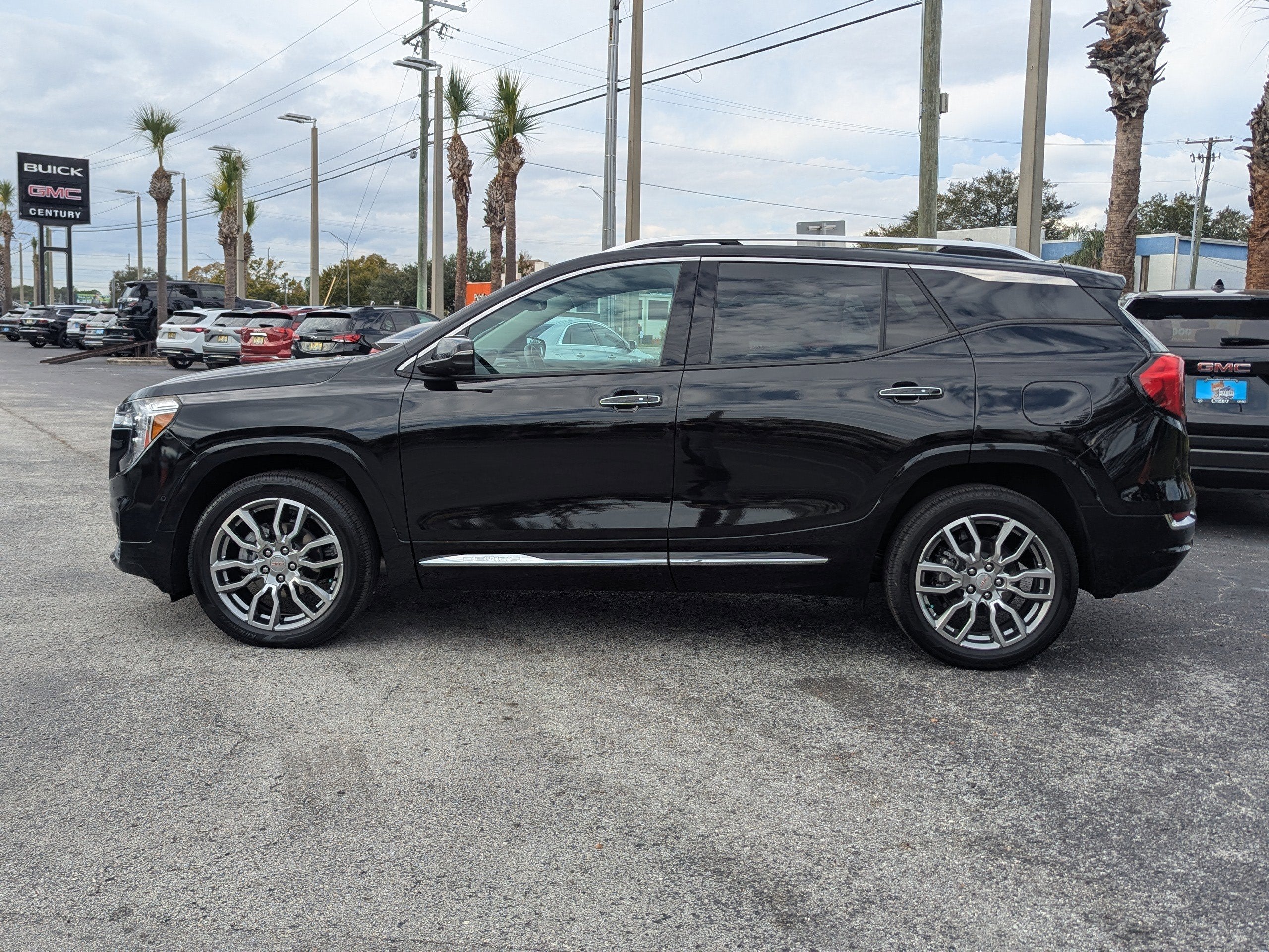 2023 GMC Terrain Denali