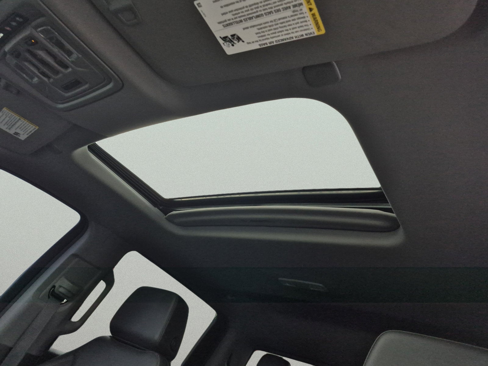 2024 GMC Sierra 1500 SLT - Photo 23