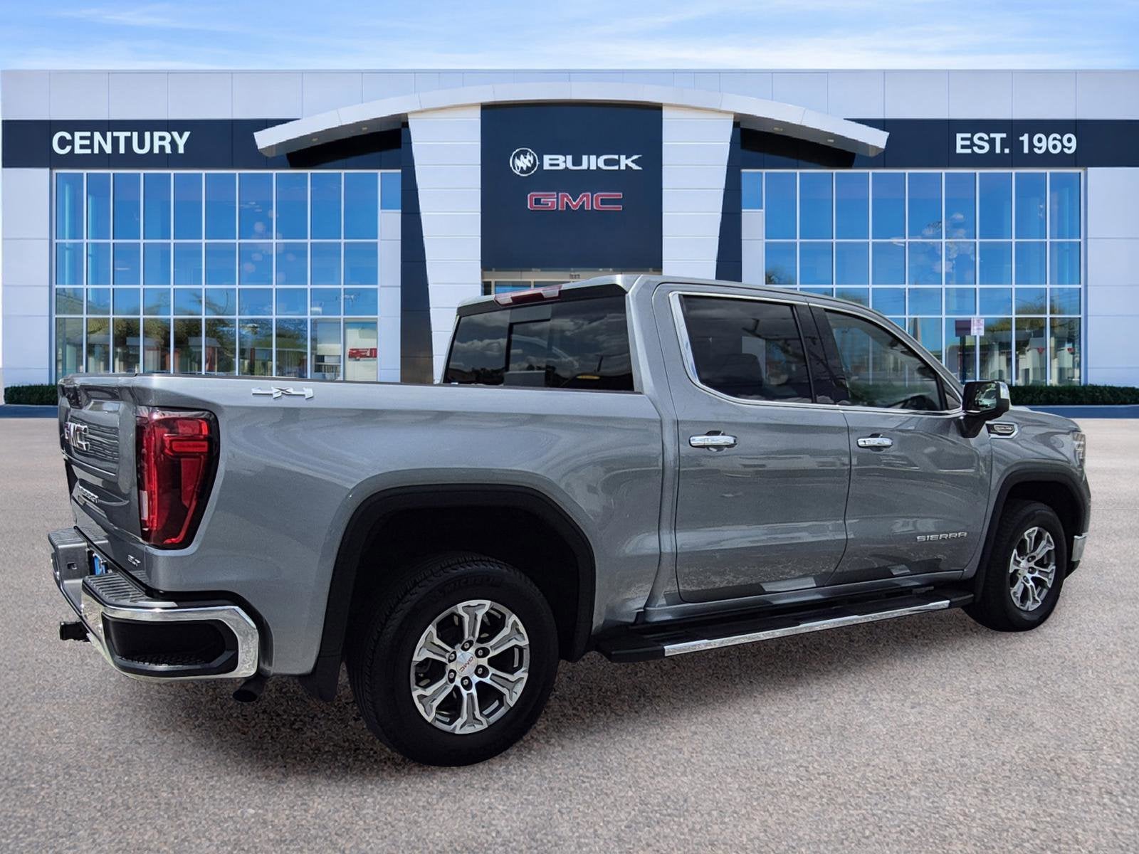 2023 GMC Sierra 1500 SLT