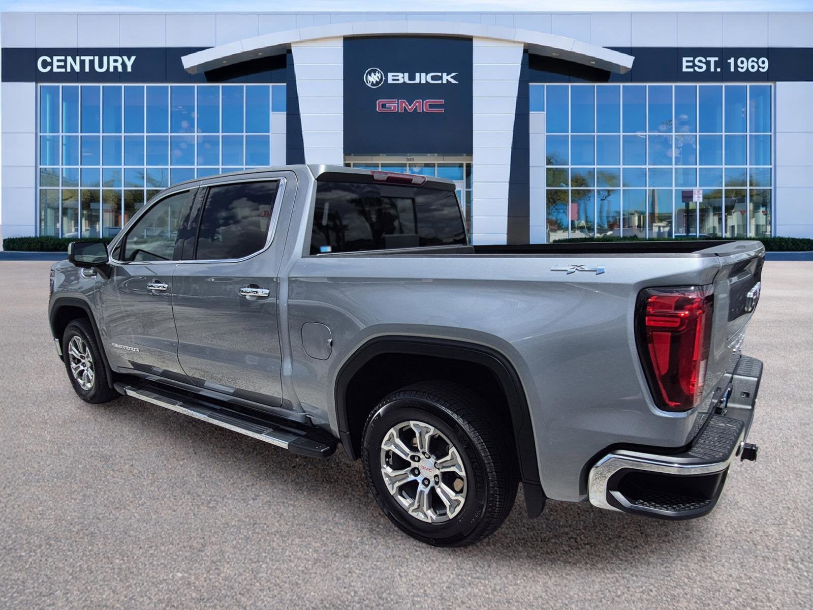 2023 GMC Sierra 1500 SLT
