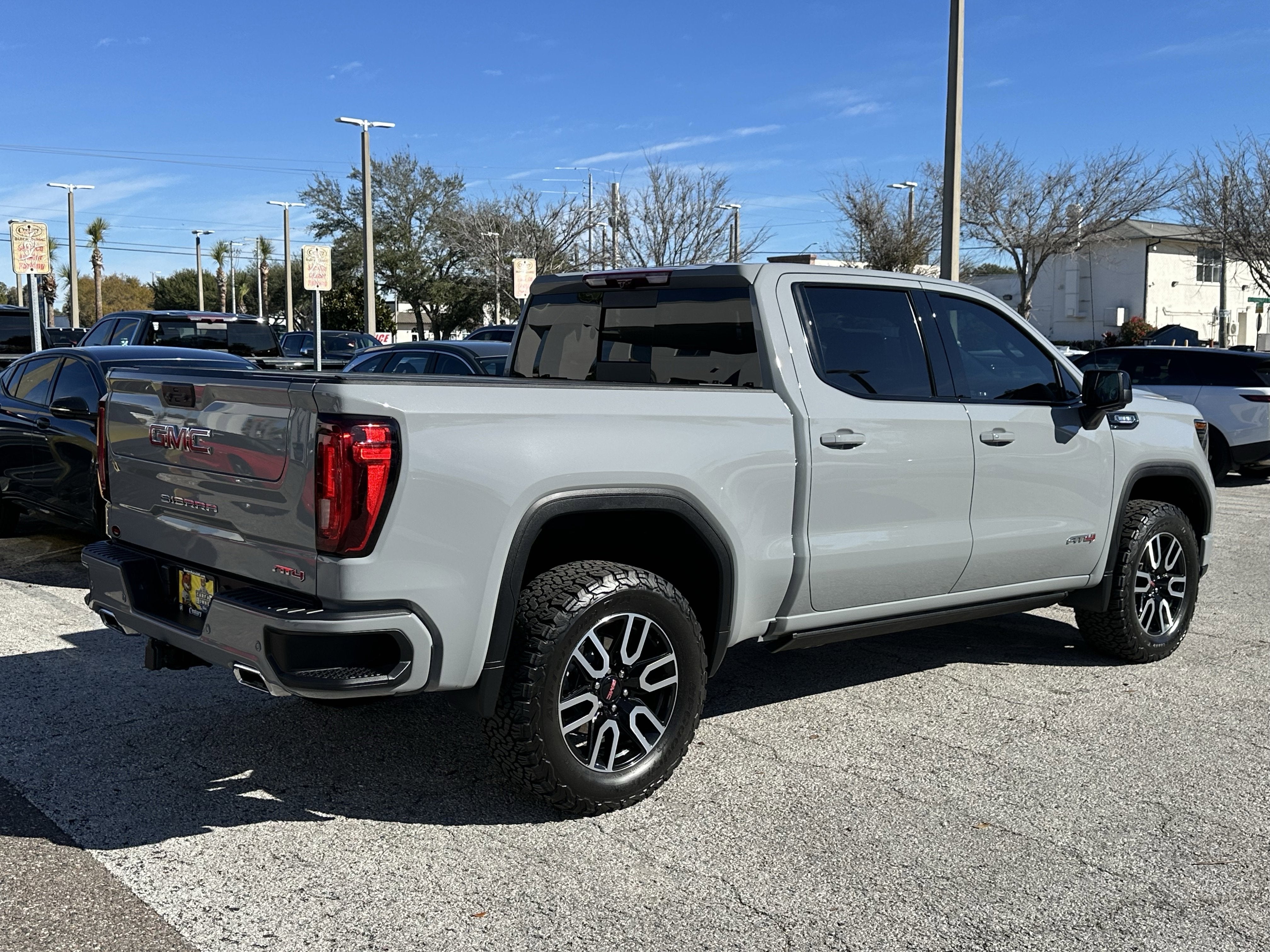 2024 GMC Sierra 1500 AT4