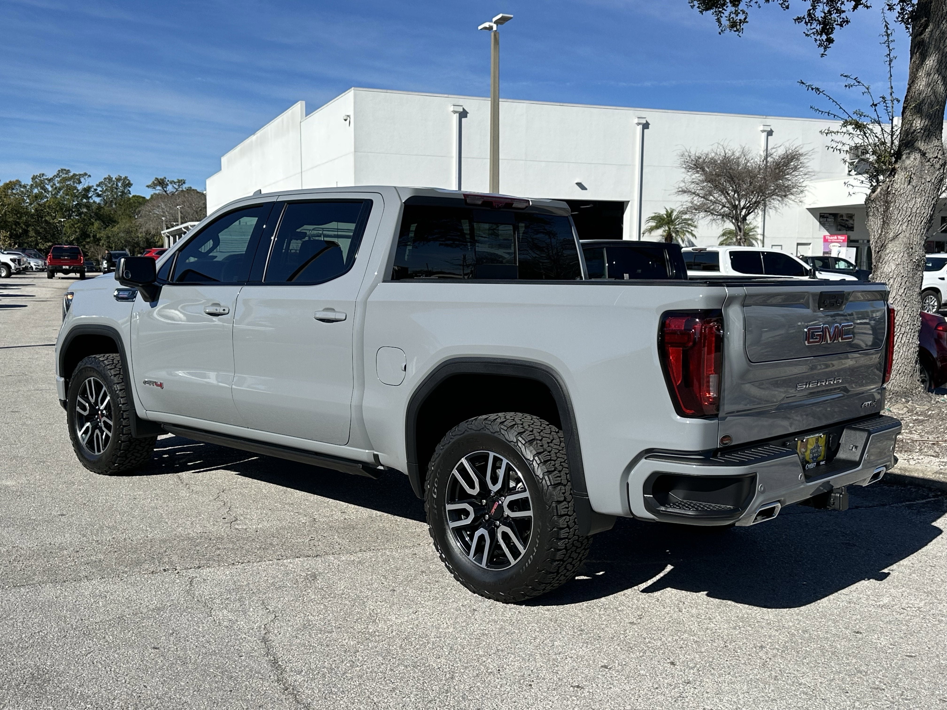 2024 GMC Sierra 1500 AT4