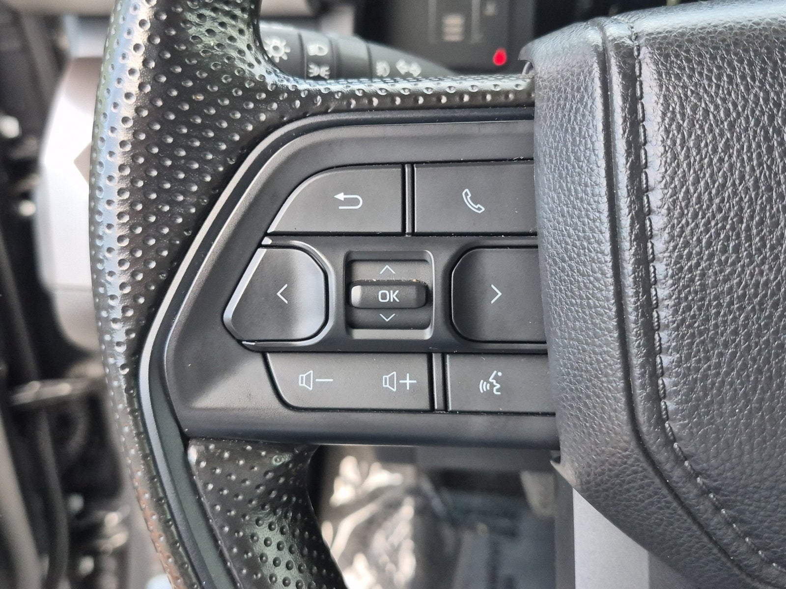 2025 Toyota Tacoma 2WD SR5