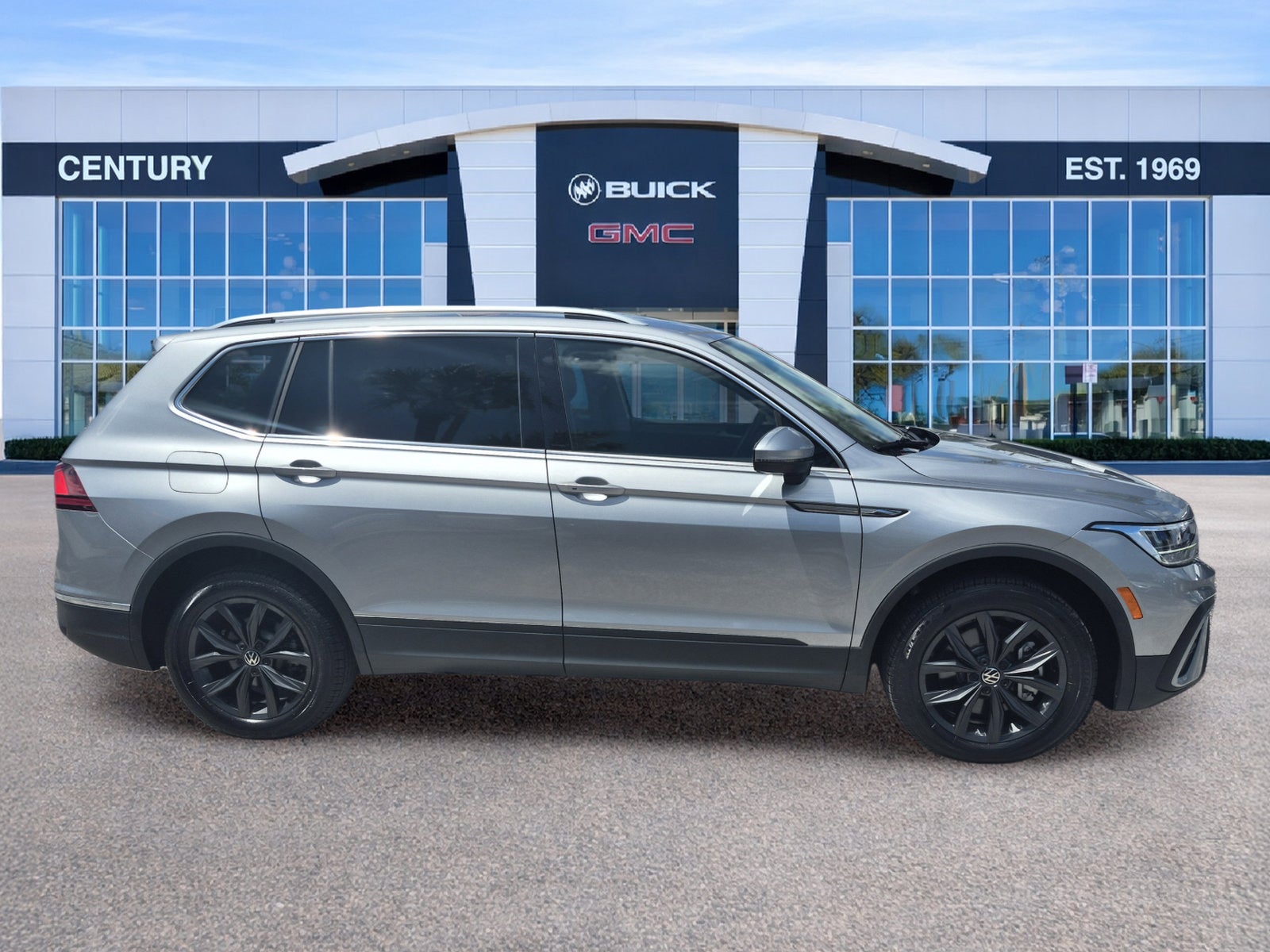 2024 Volkswagen Tiguan SE