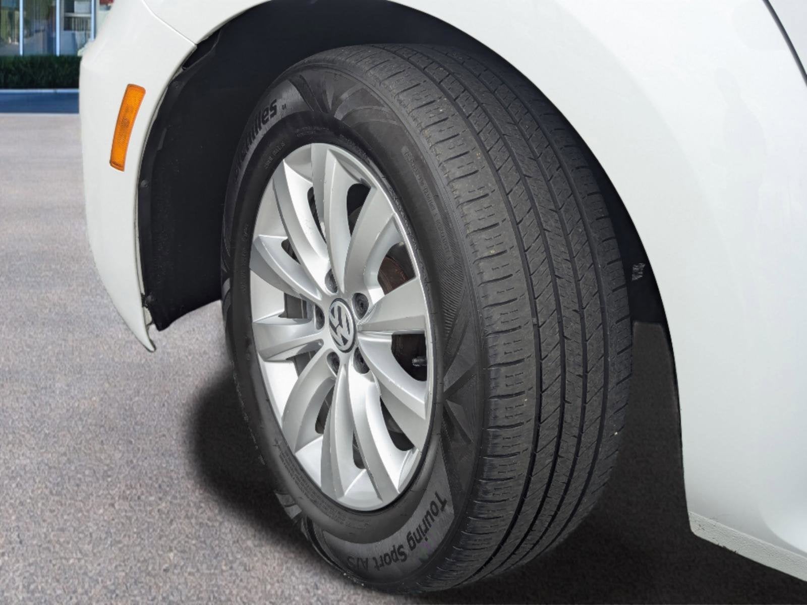 2018 Volkswagen Beetle S