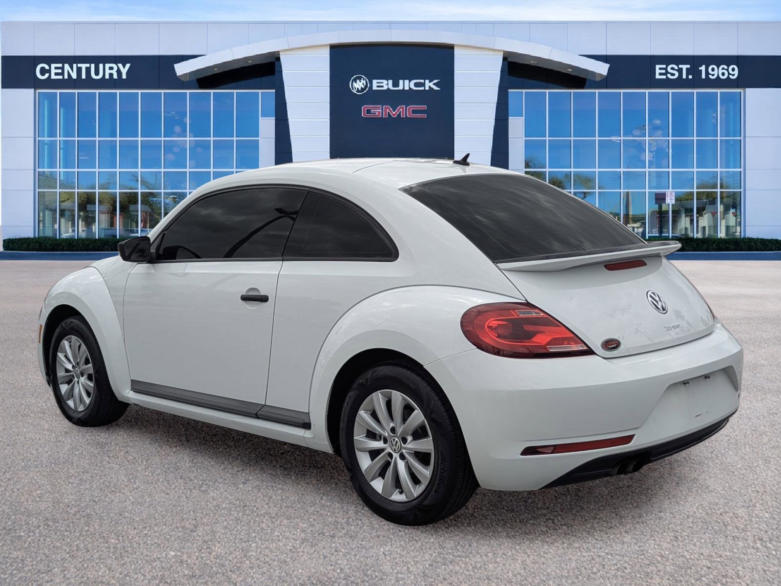 2018 Volkswagen Beetle S