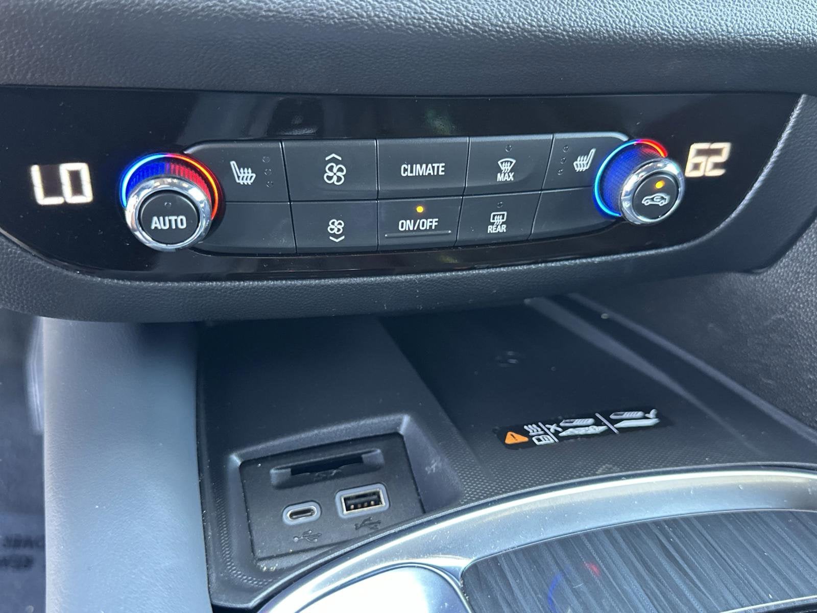 2024 Buick Enclave Essence