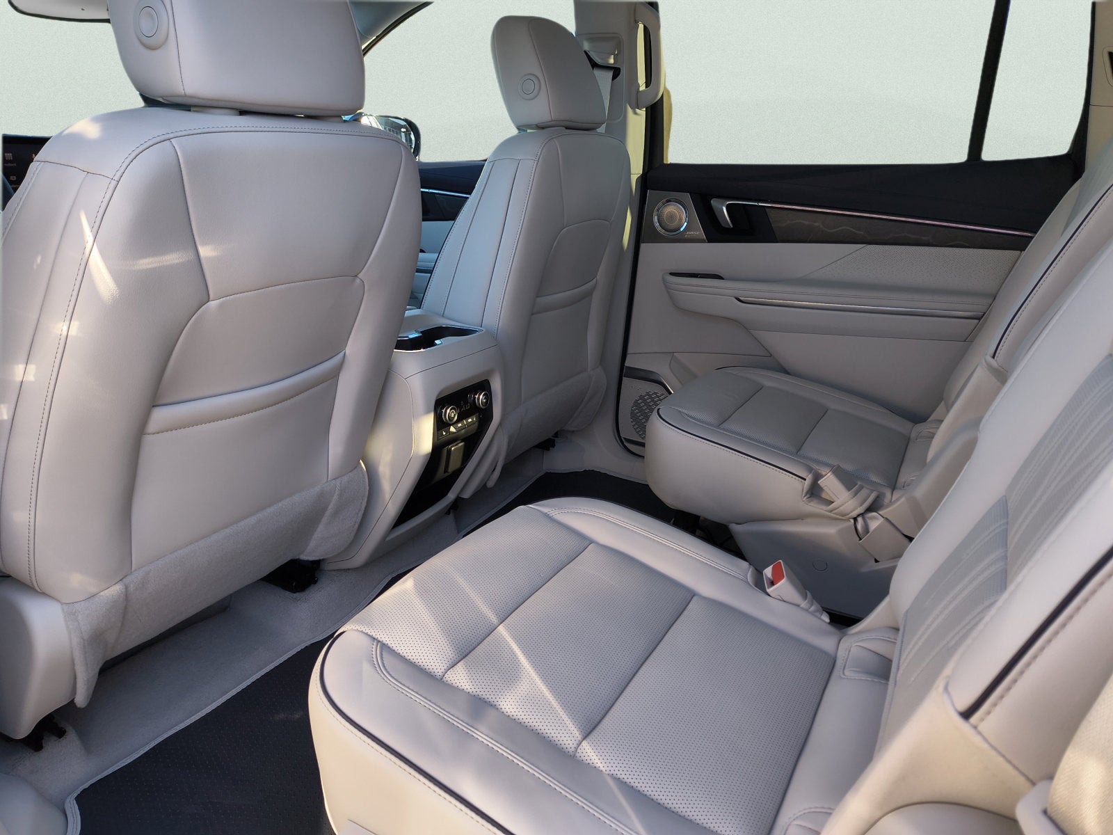 2027 Buick Enclave Avenir