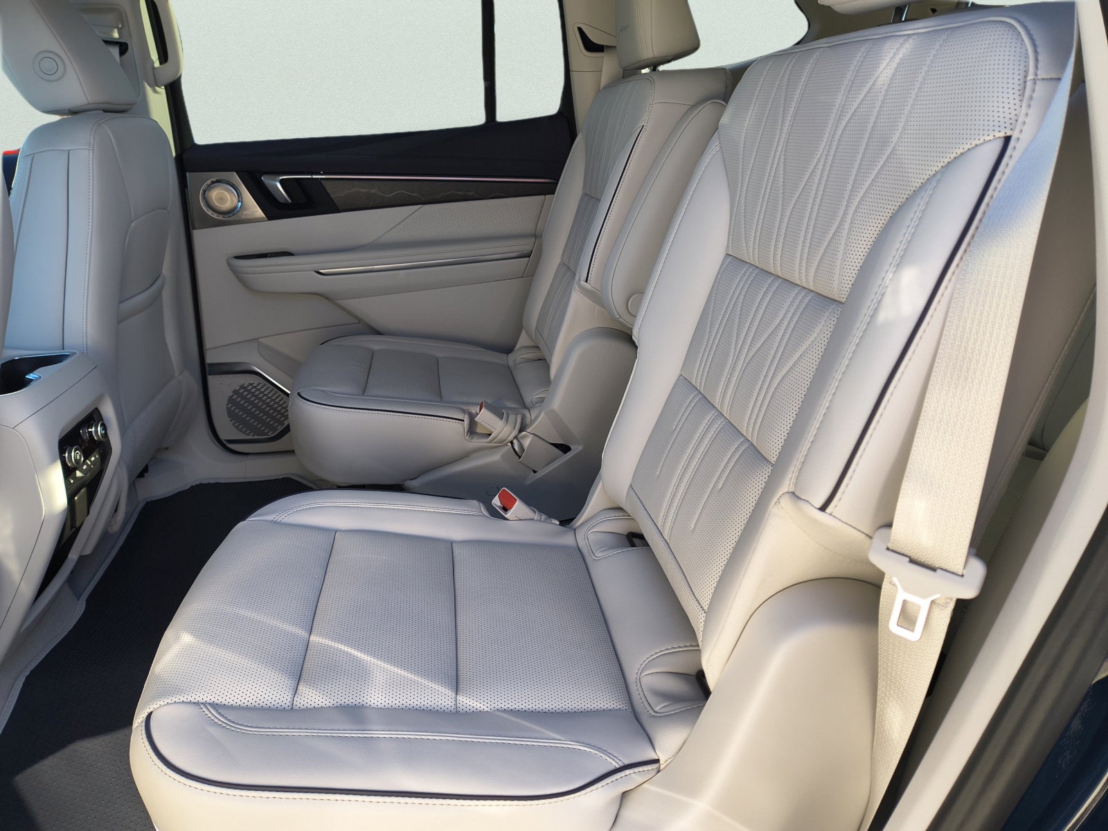 2027 Buick Enclave Avenir