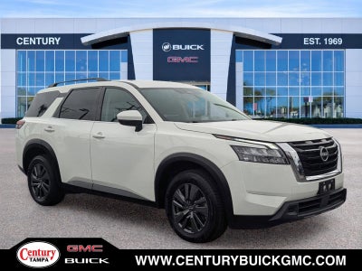 2023 Nissan Pathfinder SV