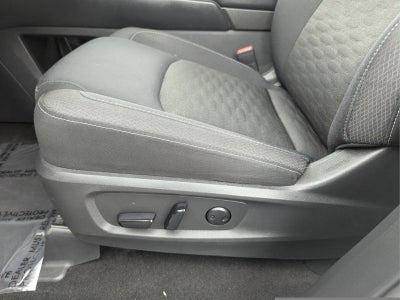 2023 Nissan Pathfinder SV