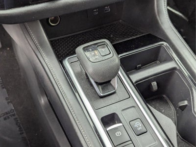 2023 Nissan Pathfinder SV