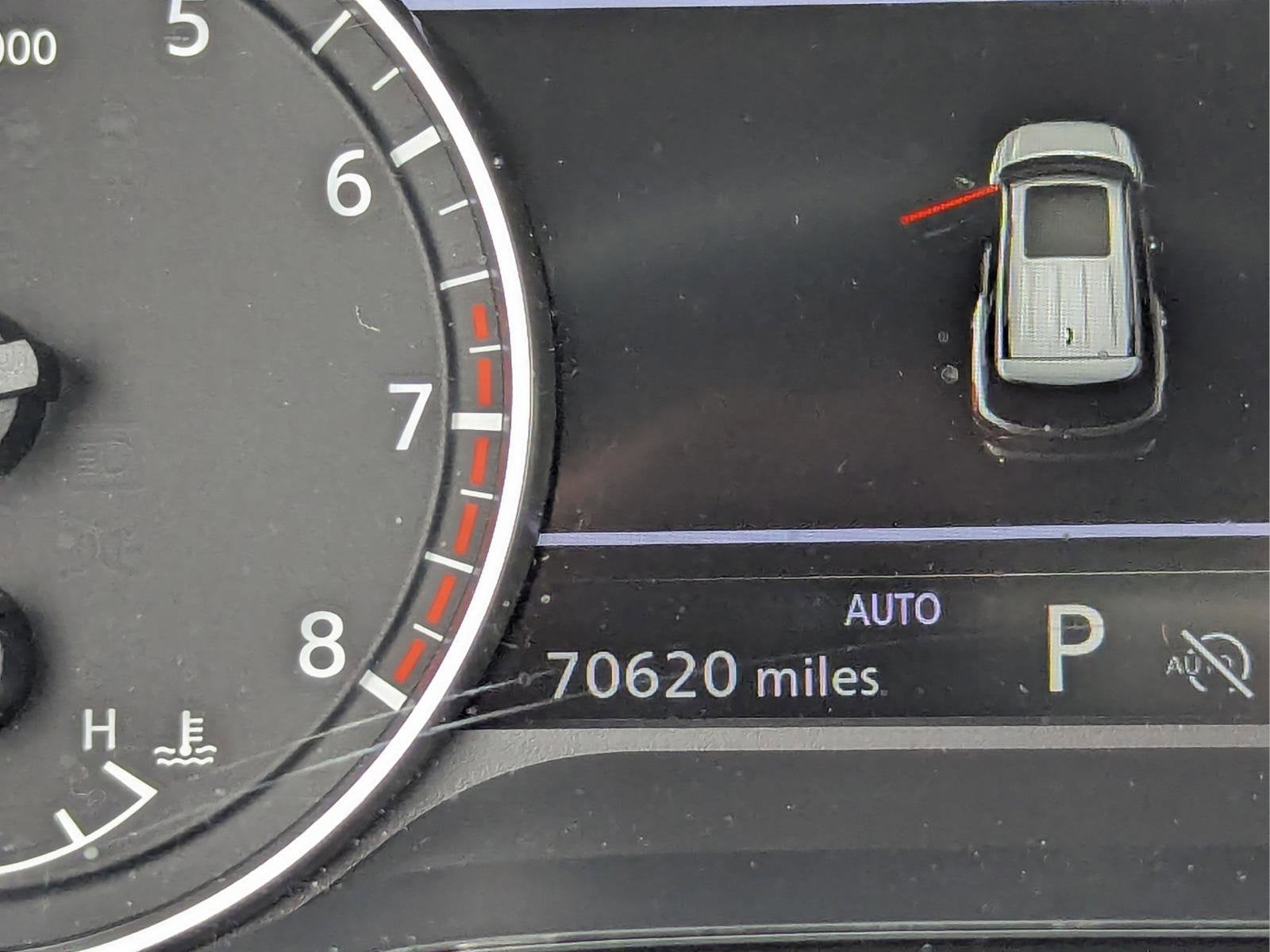 2023 Nissan Pathfinder SV