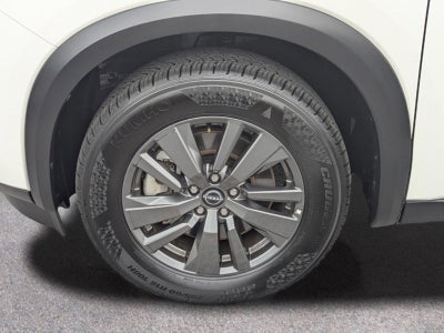 2023 Nissan Pathfinder SV