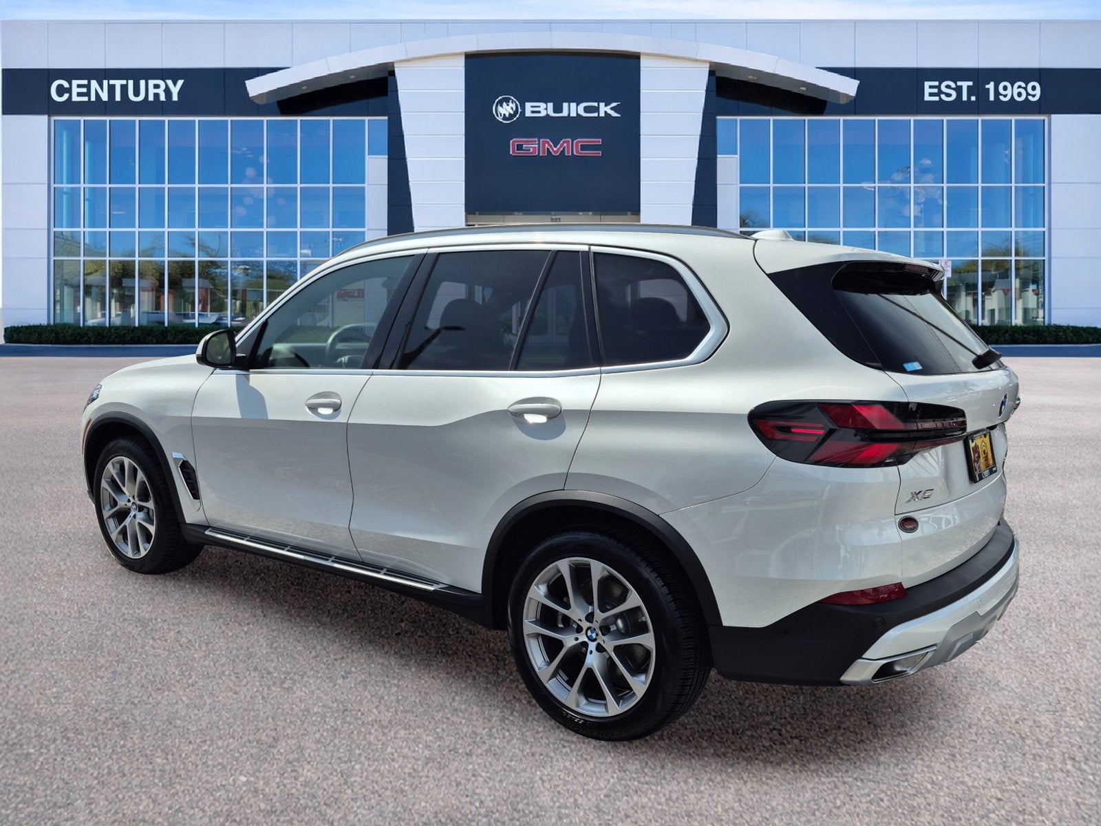2026 BMW X5 sDrive40i