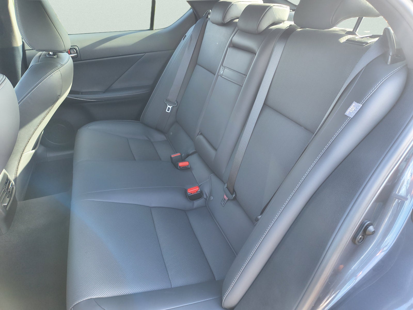 2024 Lexus IS IS 350 F SPORT Design